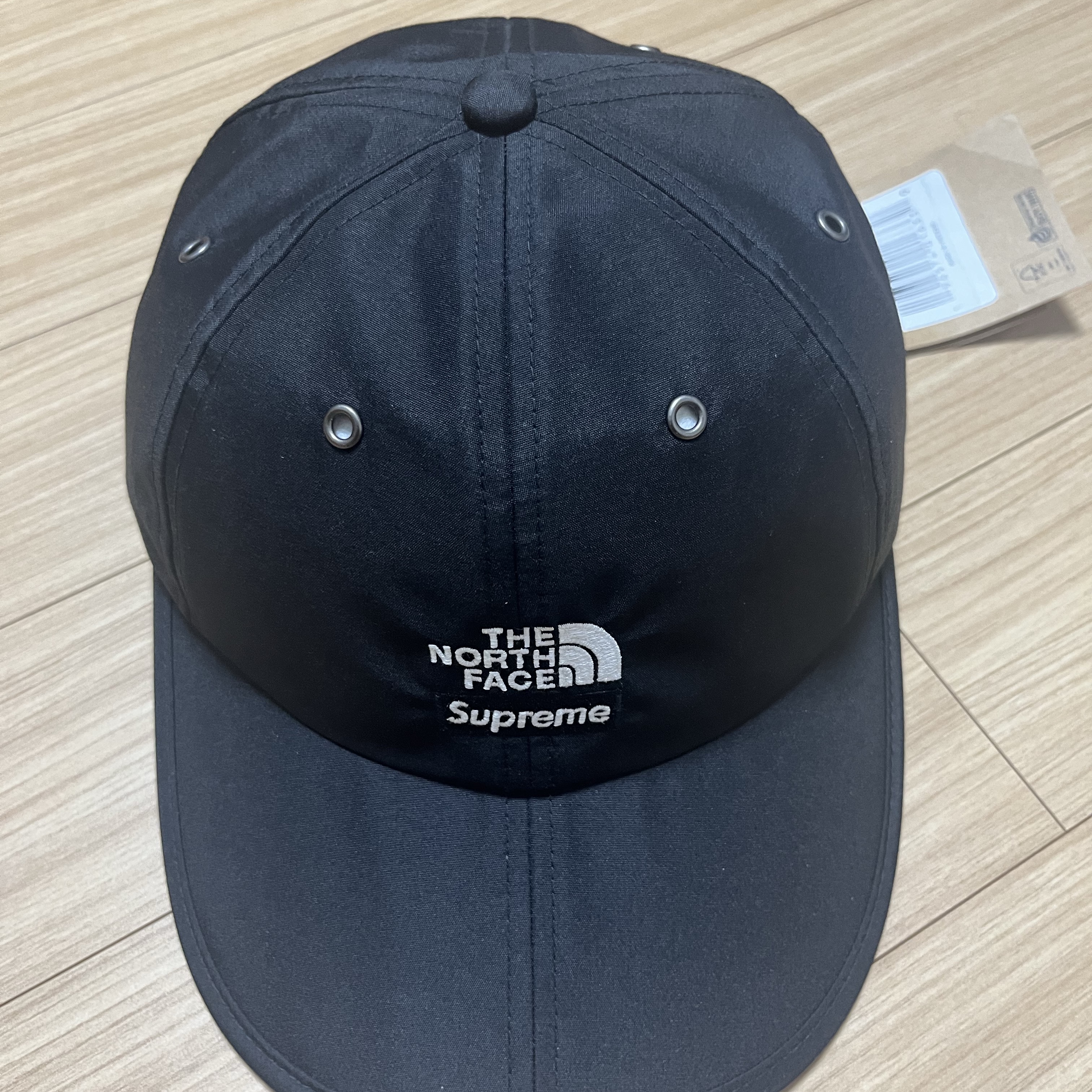 Supreme x The North Face Split 6-Panel Black - 24SS 착용 스타일
