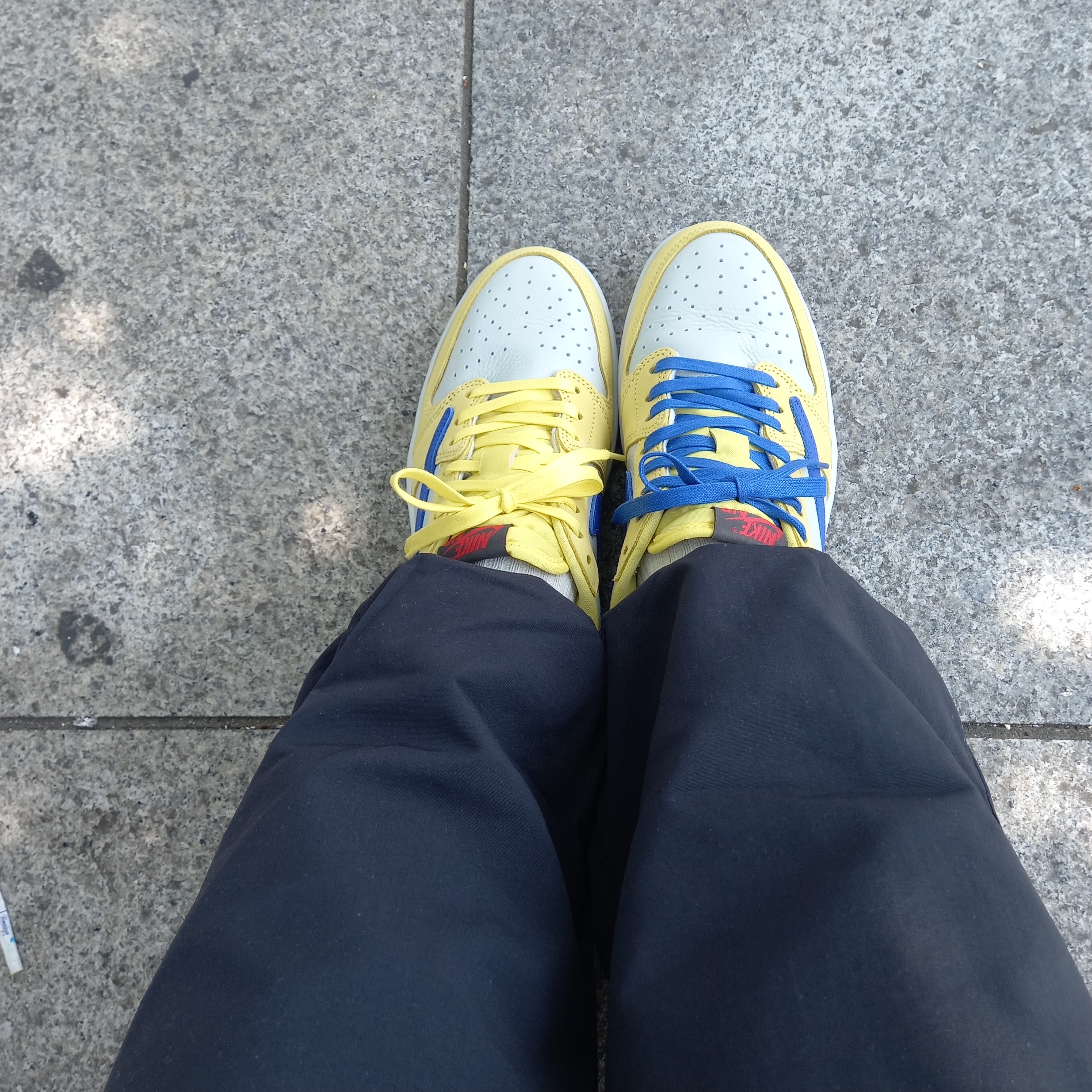 Supreme x Ducati Track Pants Black - 24SS, (W) Jordan 1 x Travis Scott Retro Low OG SP Canary 착용 스타일 - 6
