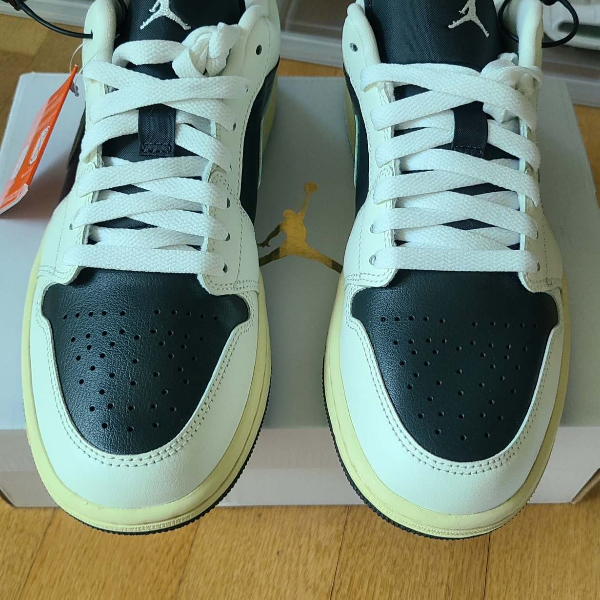 (W) Jordan 1 Low Anthracite Sail 착용 스타일 - 3