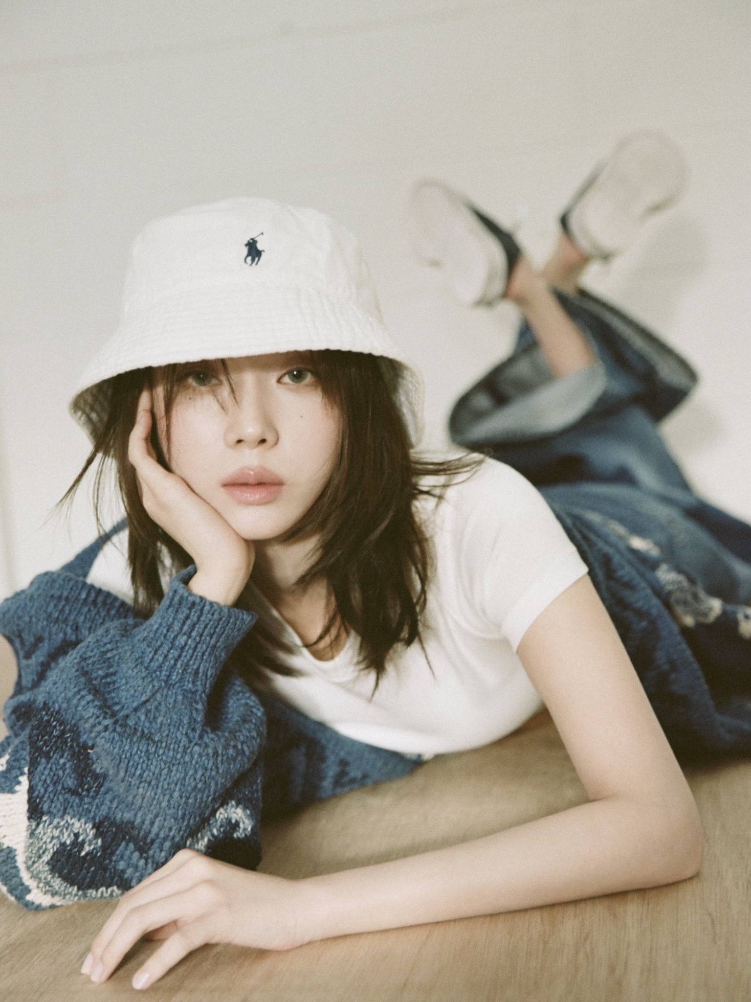 [30%적립] Polo Ralph Lauren Cotton Bucket Hat Navy, Polo Ralph Lauren Cotton Bucket Hat White 착용 스타일 - 2