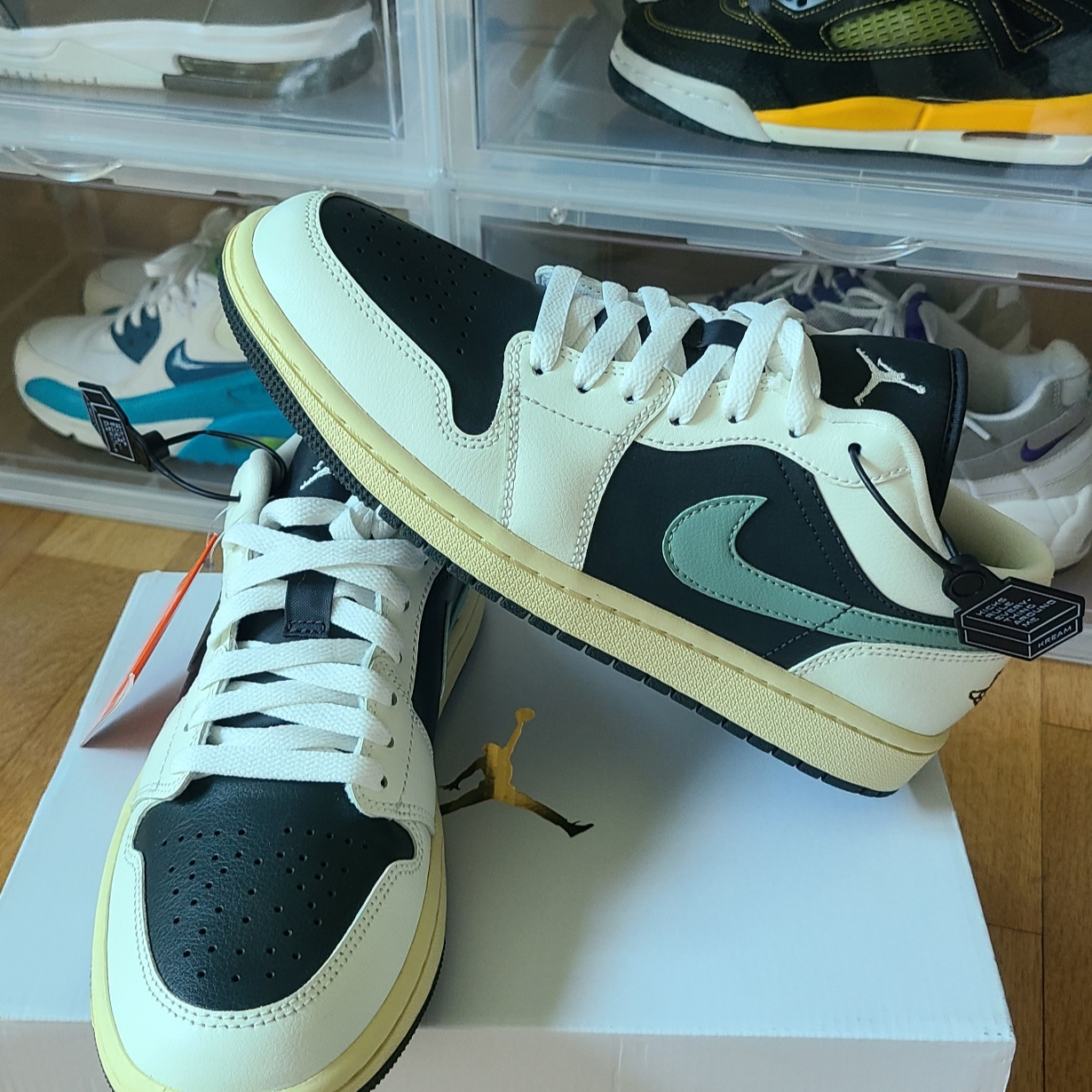 (W) Jordan 1 Low Anthracite Sail 착용 스타일 - 2