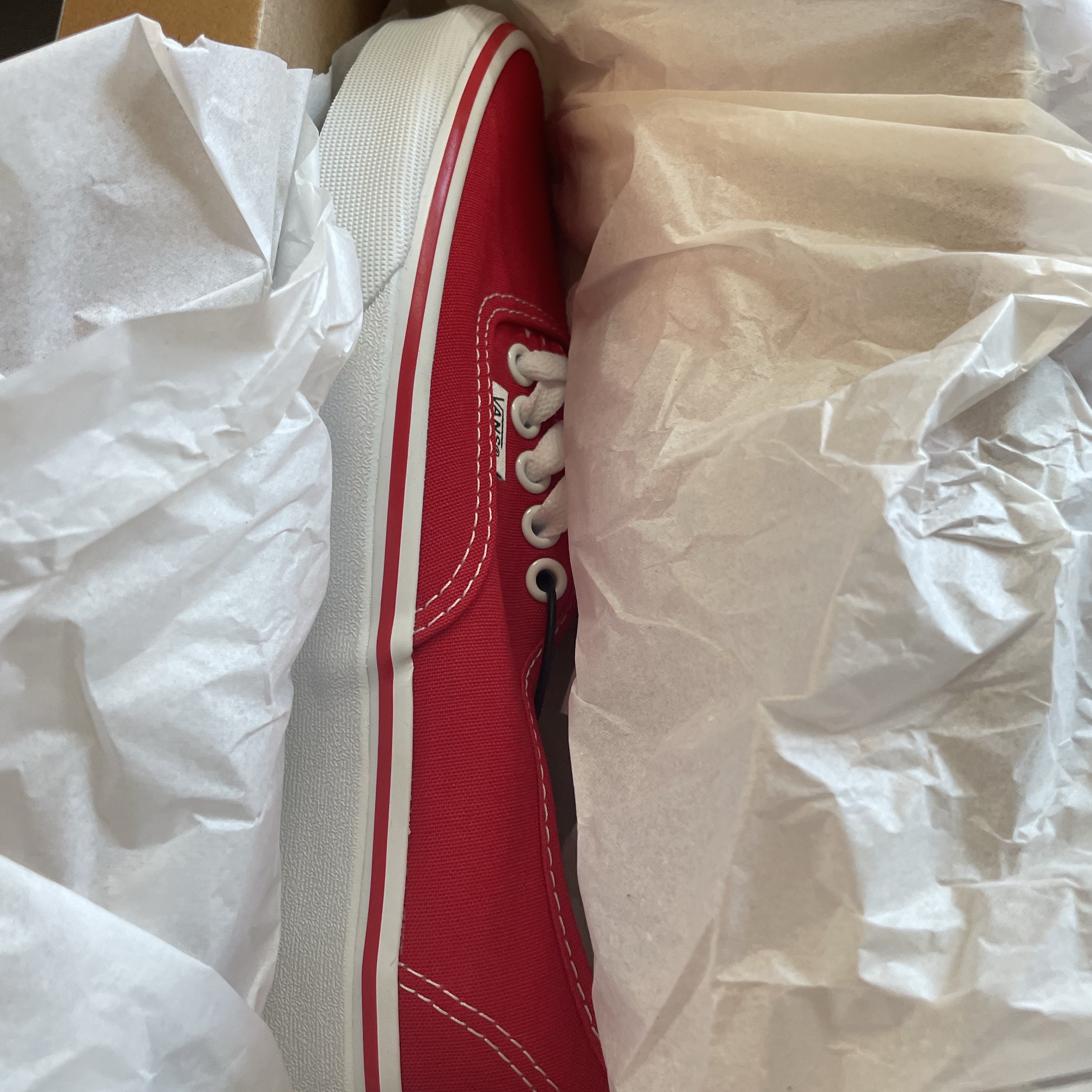 Vans Authentic Red 착용 스타일 - 1