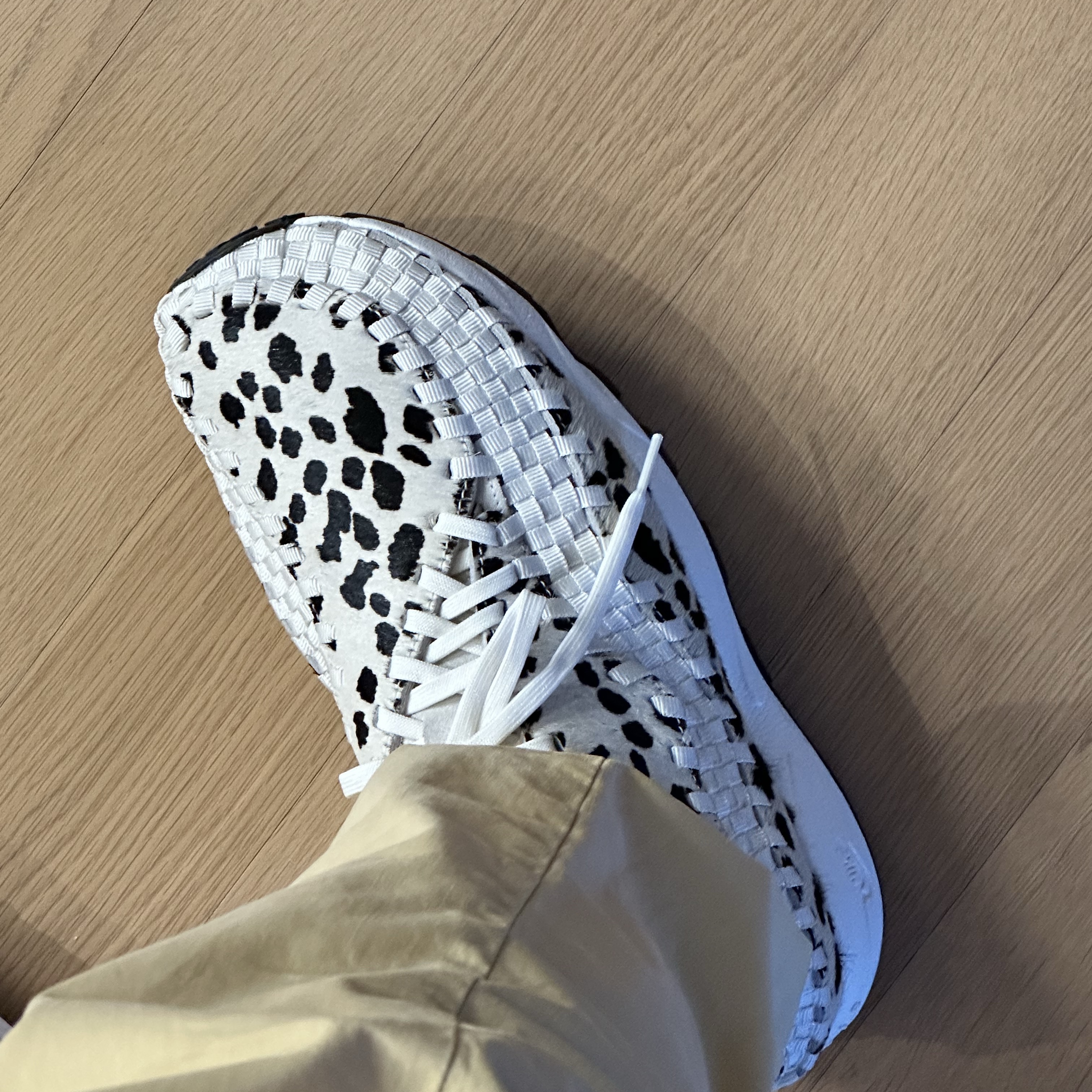 (W) Nike Air Footscape Woven Sail and Black 착용 스타일 - 1