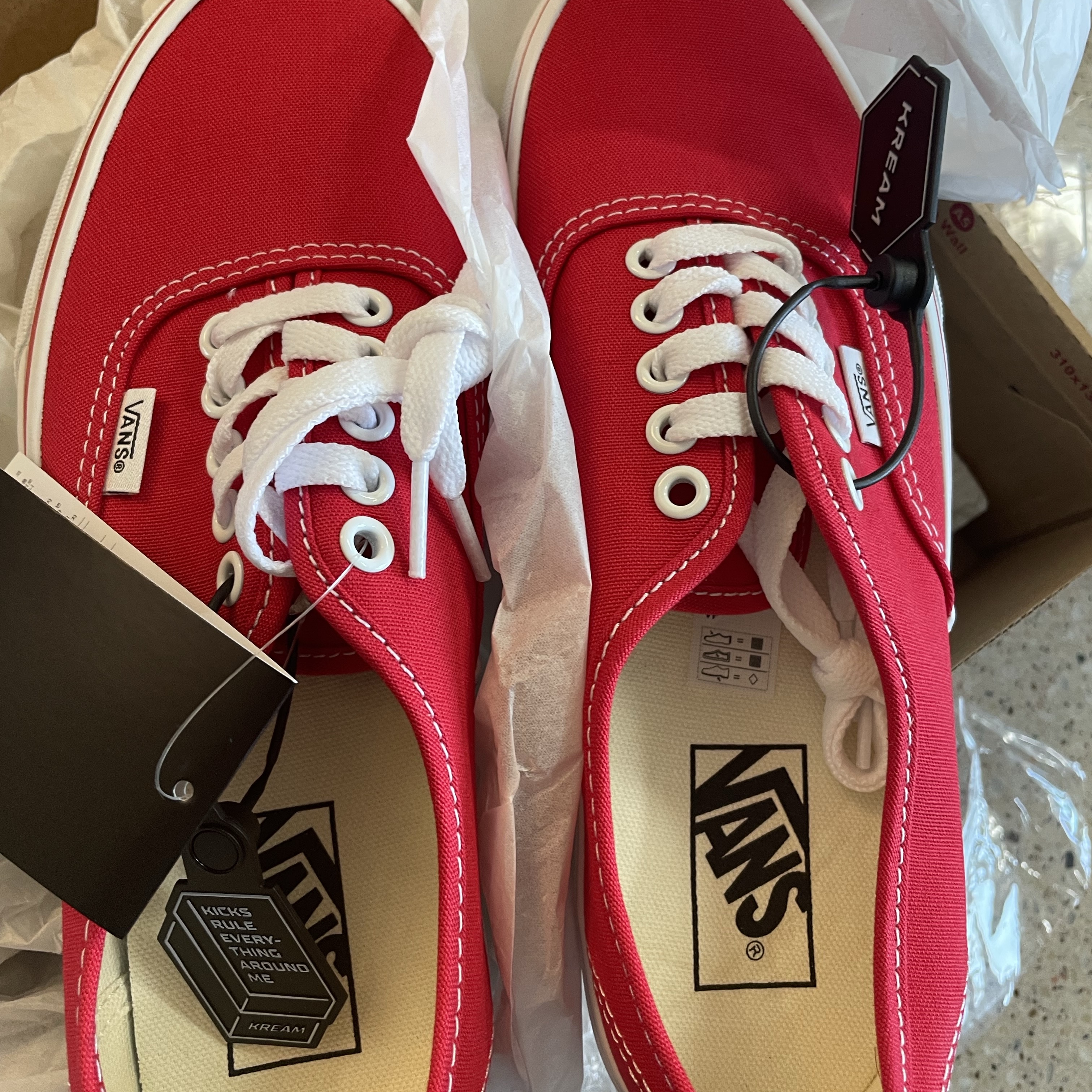 Vans Authentic Red 착용 스타일 - 2
