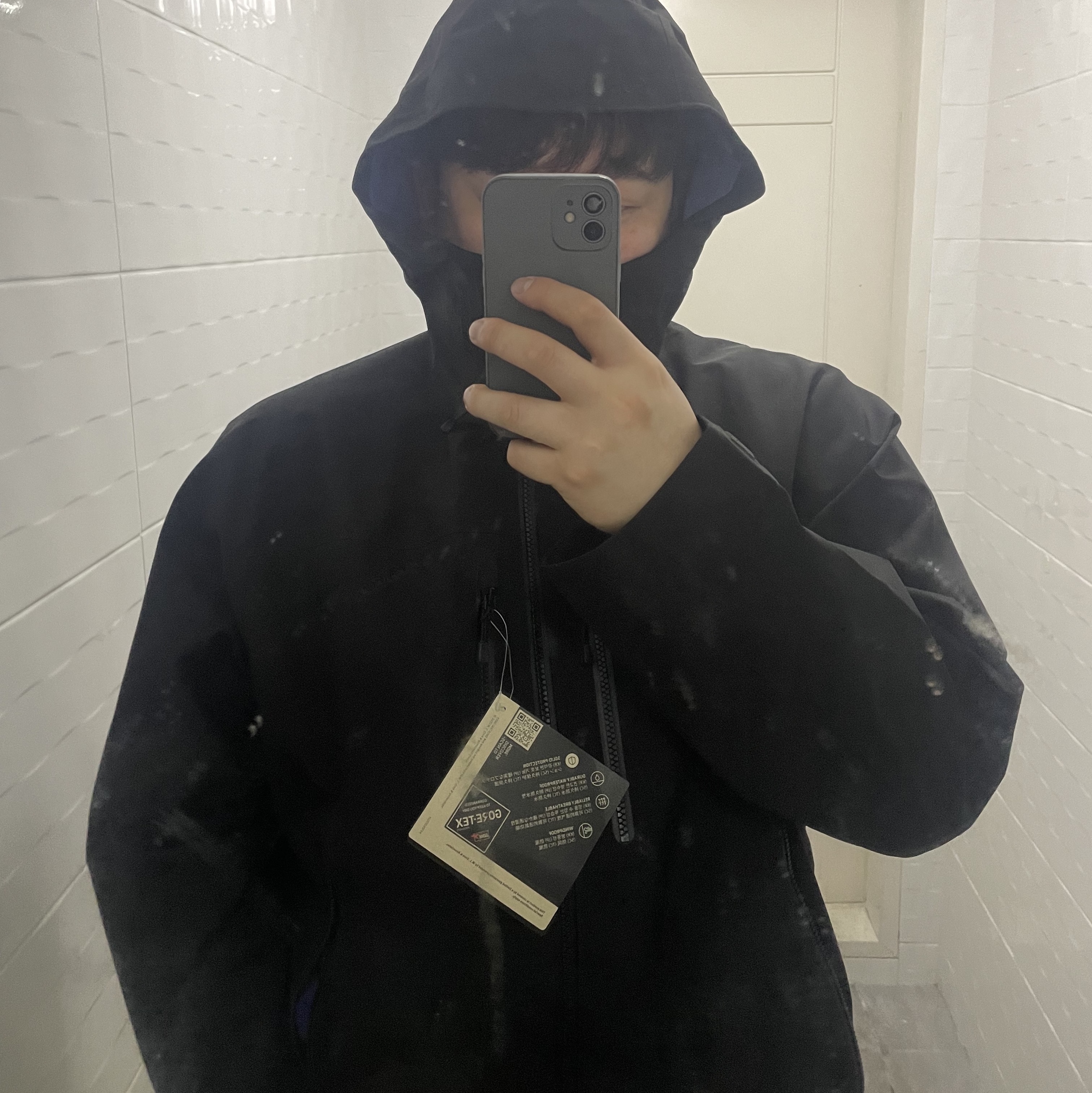Supreme Gore-Tex Taped Seam Shell Jacket Black - 24SS 착용 스타일 - 2