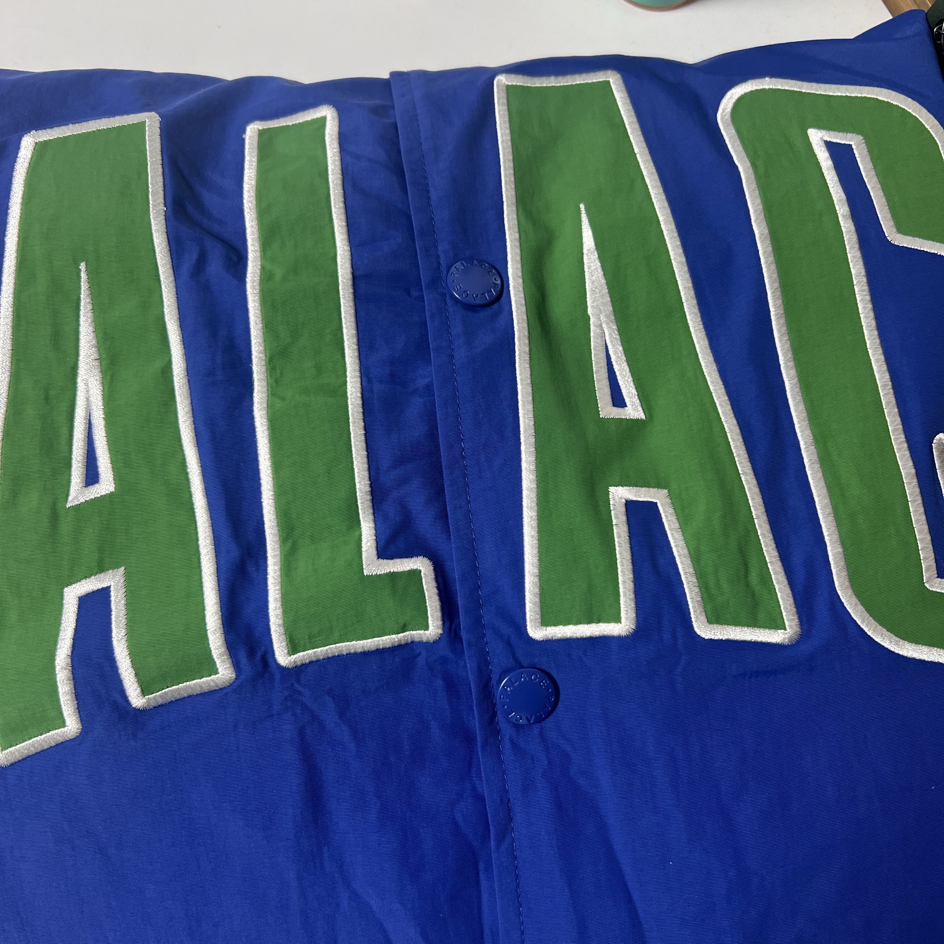 Palace Archway Coach Jacket Ultra - 24SS 착용 스타일 - 1