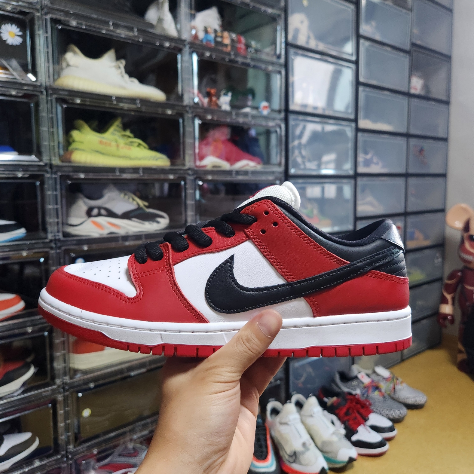 Nike SB Dunk Low Pro Chicago 착용 스타일 - 1