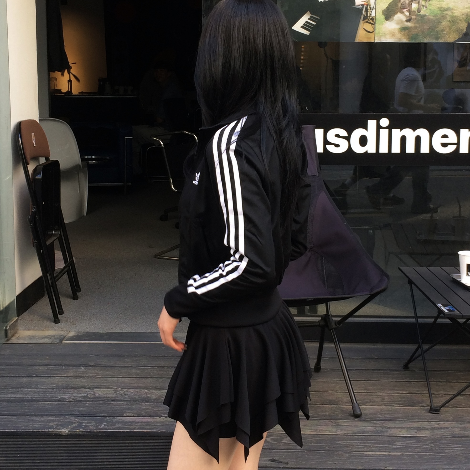 (W) Adidas Adicolor Classic Firebird Track Top Black - KR Sizing, Adidas Samba OG Cloud White 착용 스타일 - 3