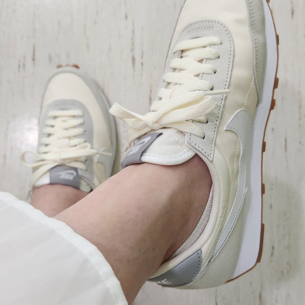 (W) Nike Daybreak Summit White 착용 스타일