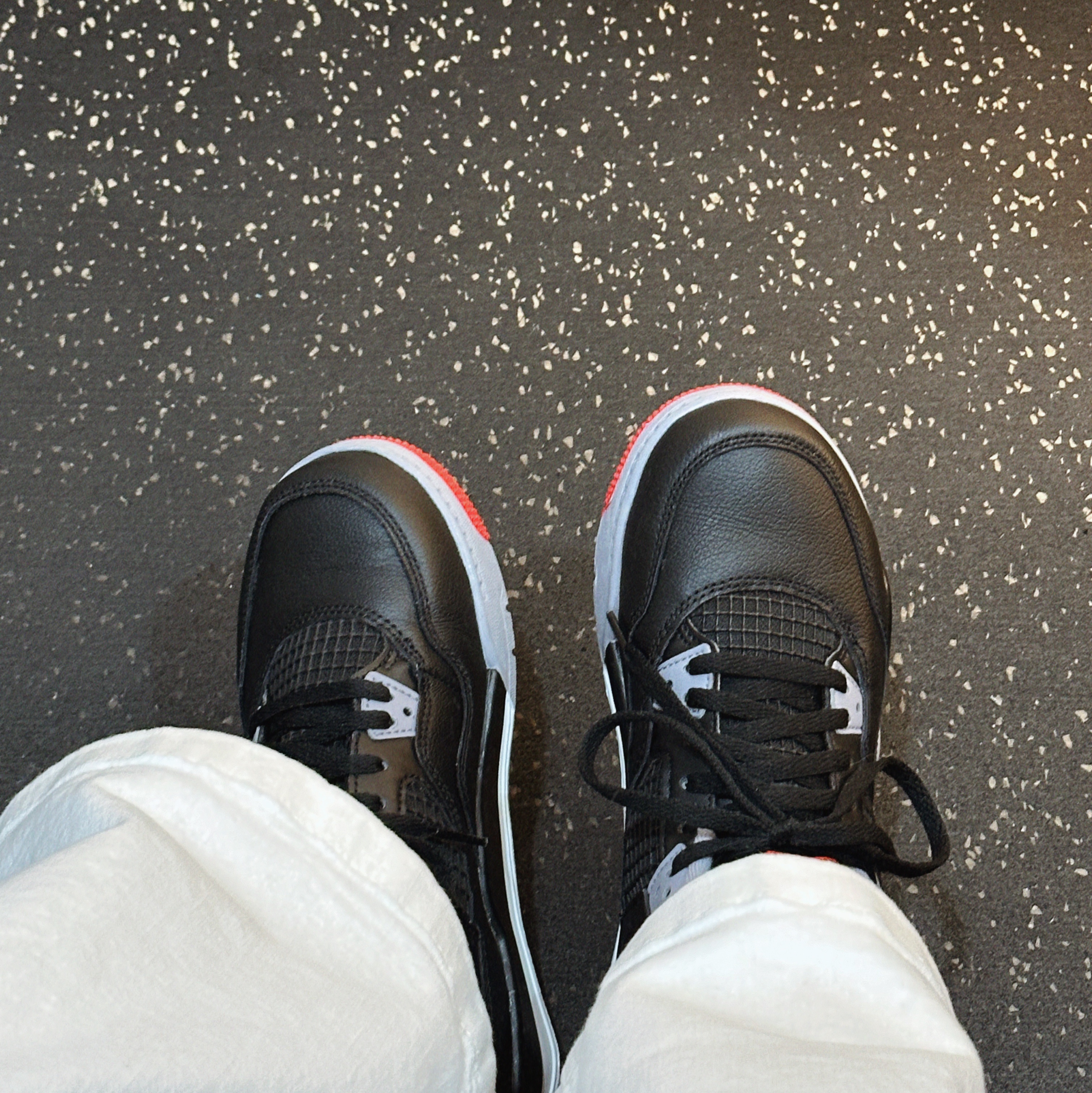 Jordan 4 Retro Bred Reimagined 착용 스타일