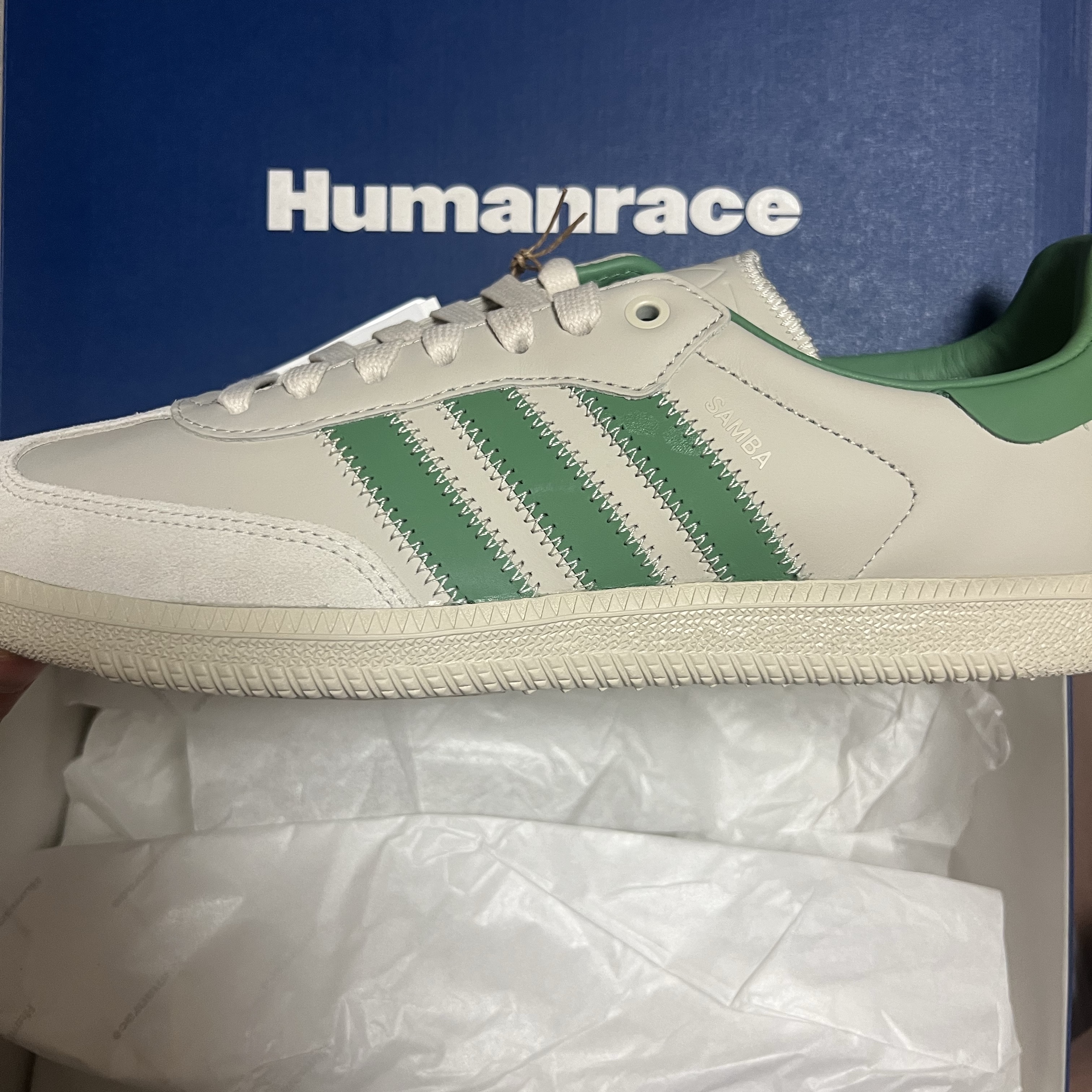 Adidas x Pharrell Williams Humanrace Samba Preloved Green 착용 스타일
