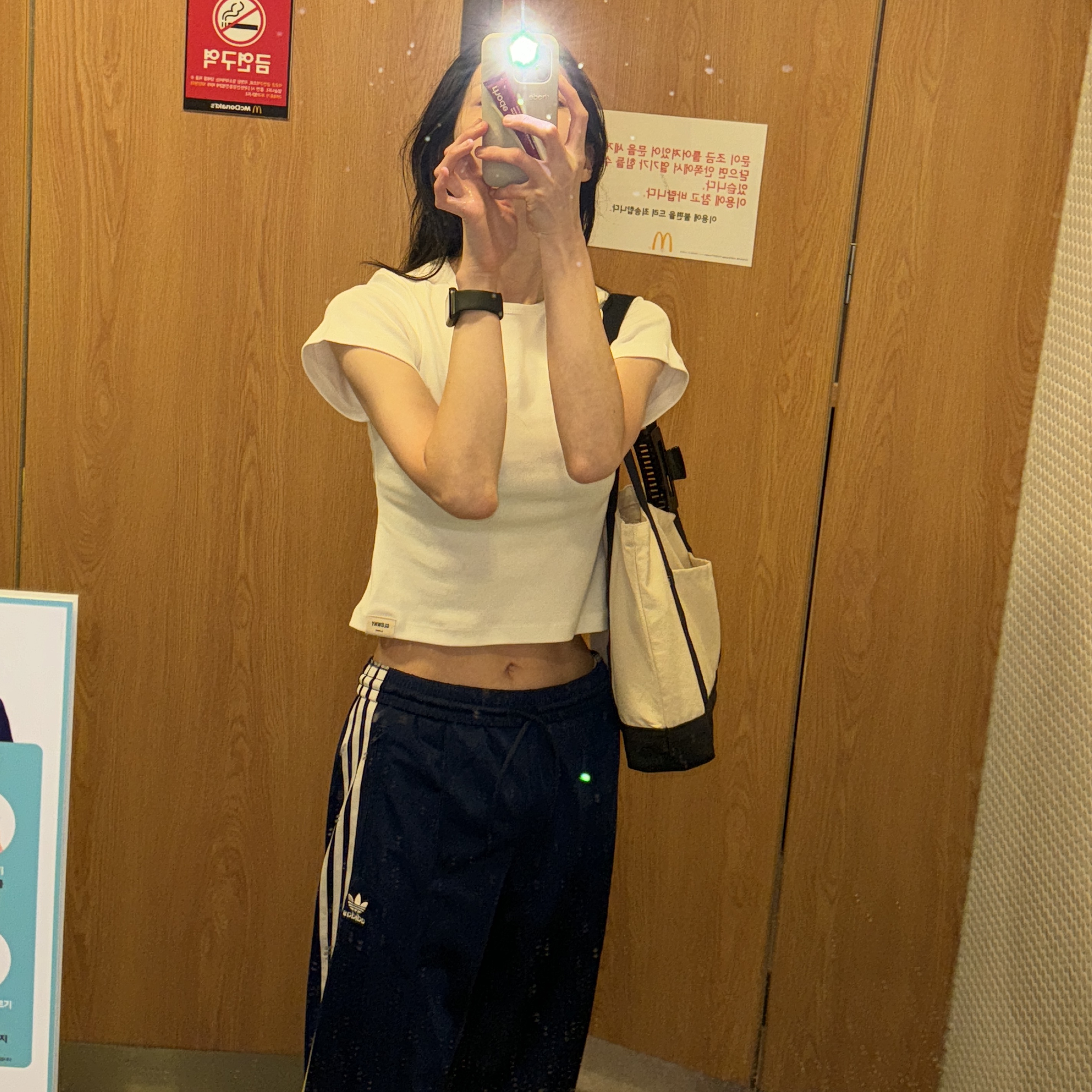 (W) Glowny G Baby T-Shirt White, (W) Adidas Originals Firebird Loose Track Pants Dark Blue - KR Sizing 착용 스타일 - 1
