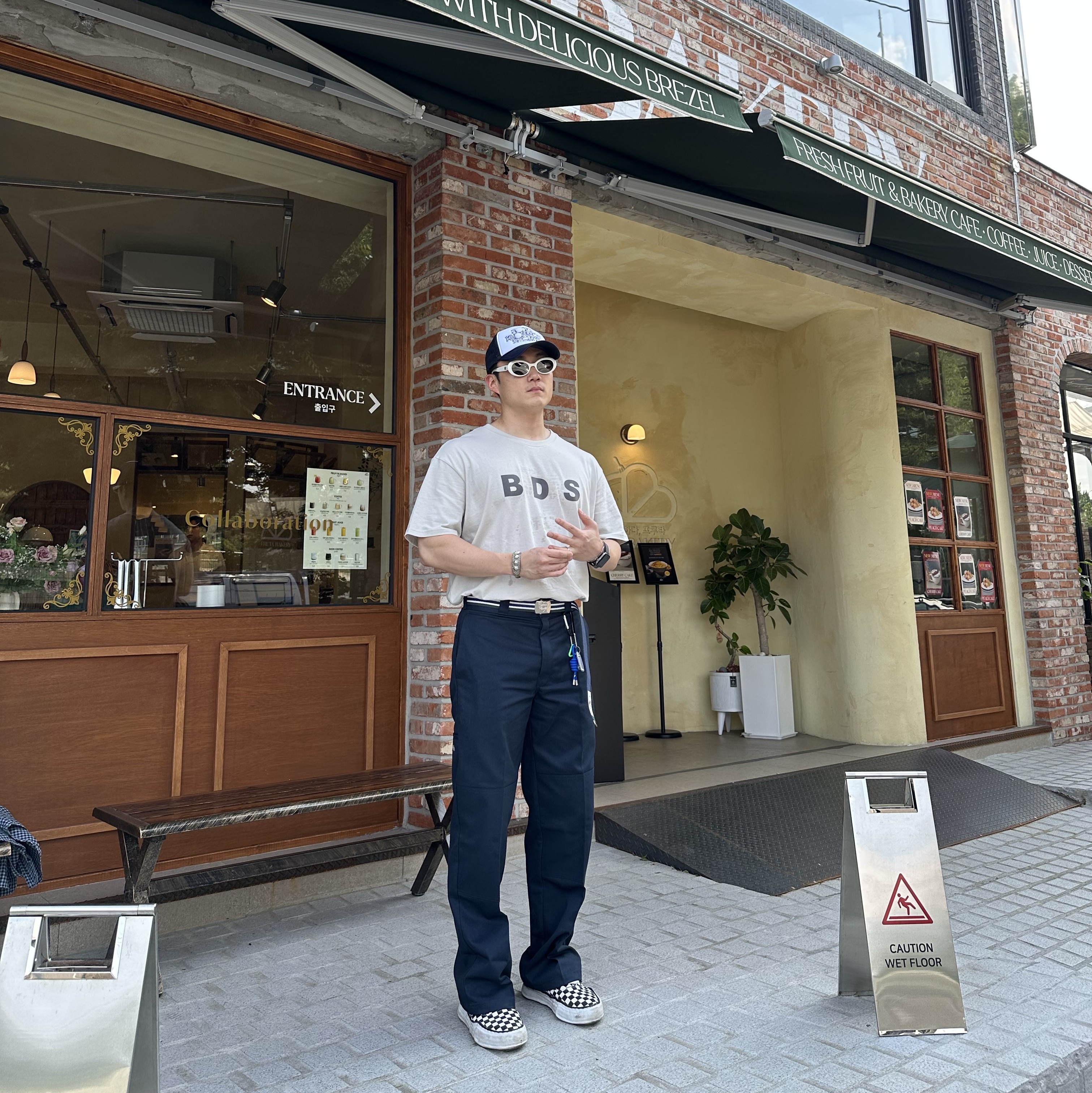 Dickies Loose Fit Double Knee Work Pants Dark Navy, Human Made Web Belt Navy 착용 스타일 - 1
