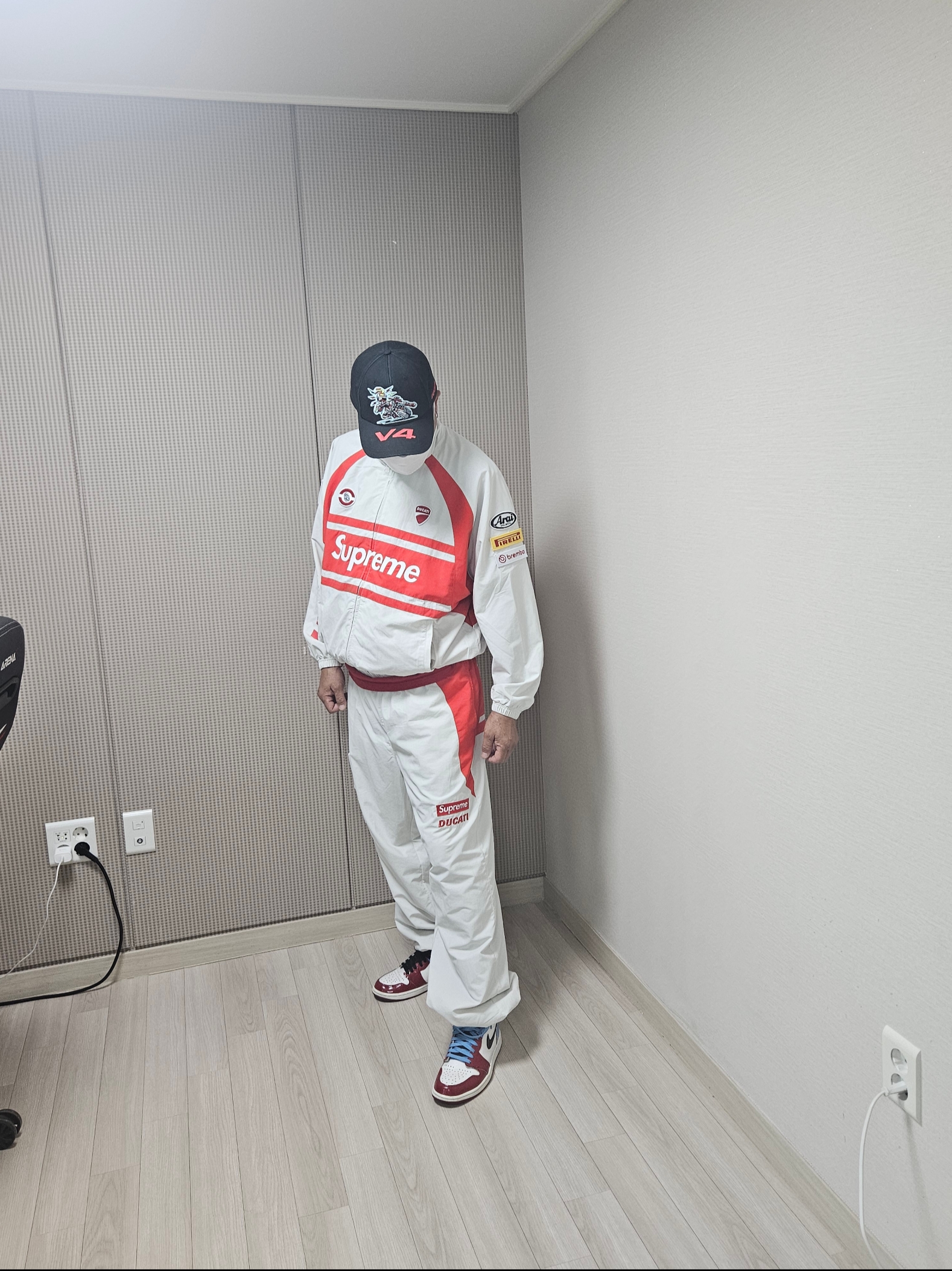 Supreme Ultrasuede Mesh Baseball Jersey Grey - 24SS, Supreme Ultrasuede Mesh Short Grey - 24SS 착용 스타일 - 8