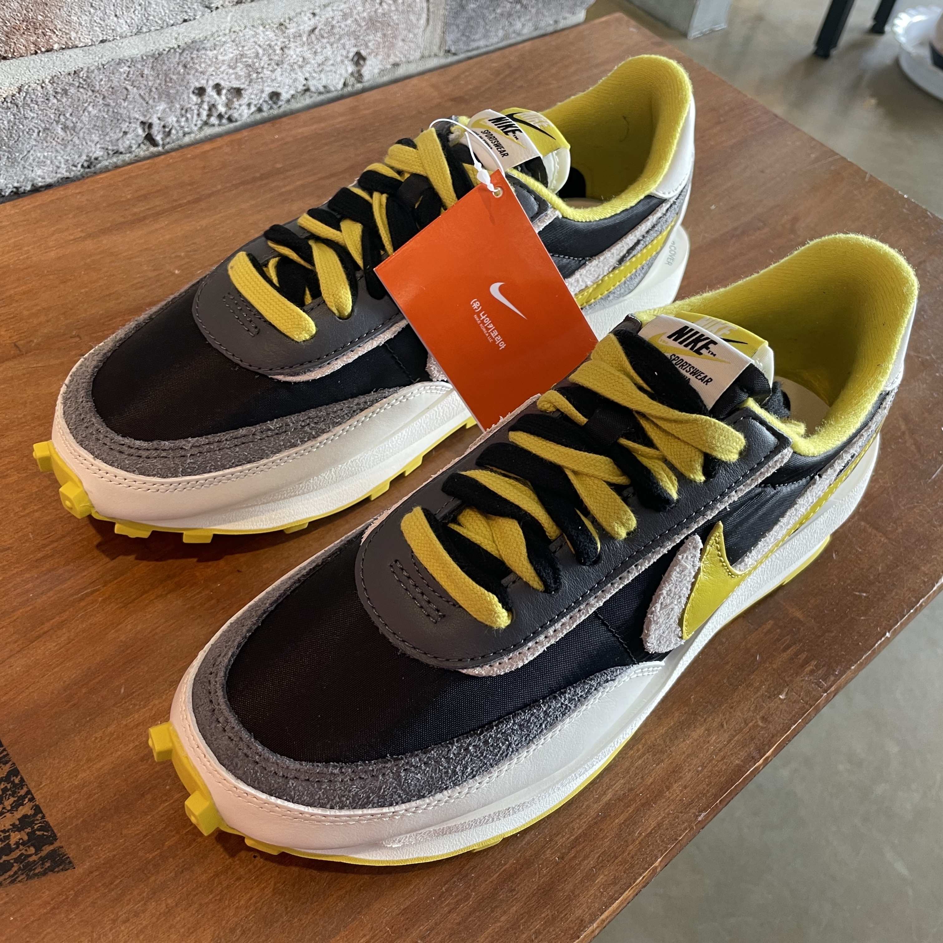 Nike x Sacai x Undercover LDWaffle Black Bright Citron 착용 스타일