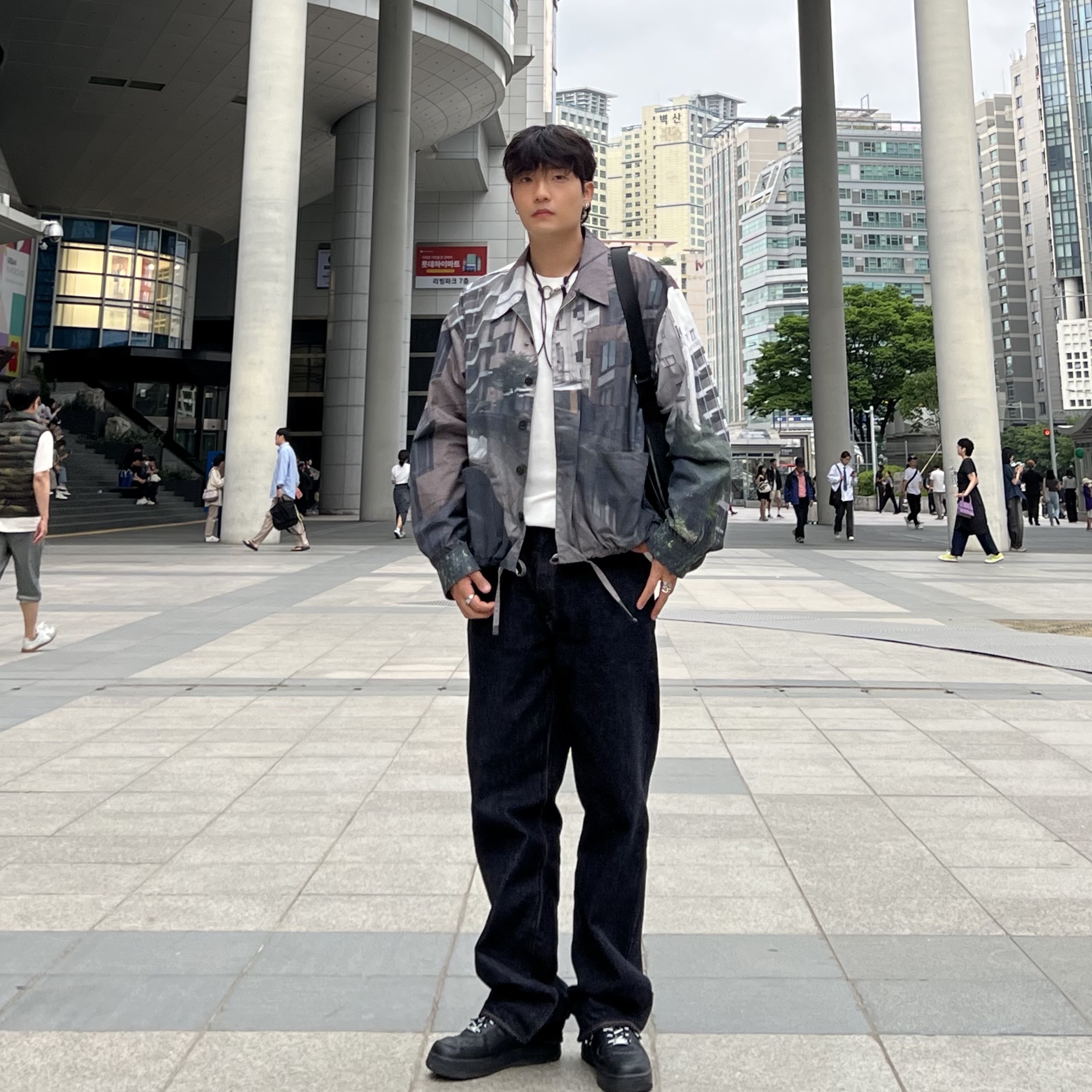 Fullcount 0105XXW Wide Denim Heavy oz One Wash Indigo Blue, Nike x Supreme Air Force 1 Low Black 착용 스타일 - 3