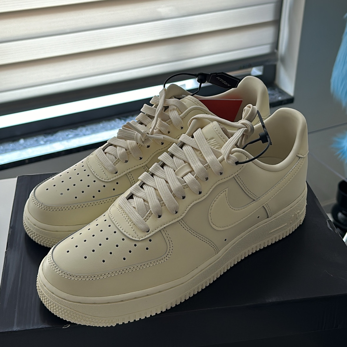 Nike Air Force 1 '07 Coconut Milk 착용 스타일