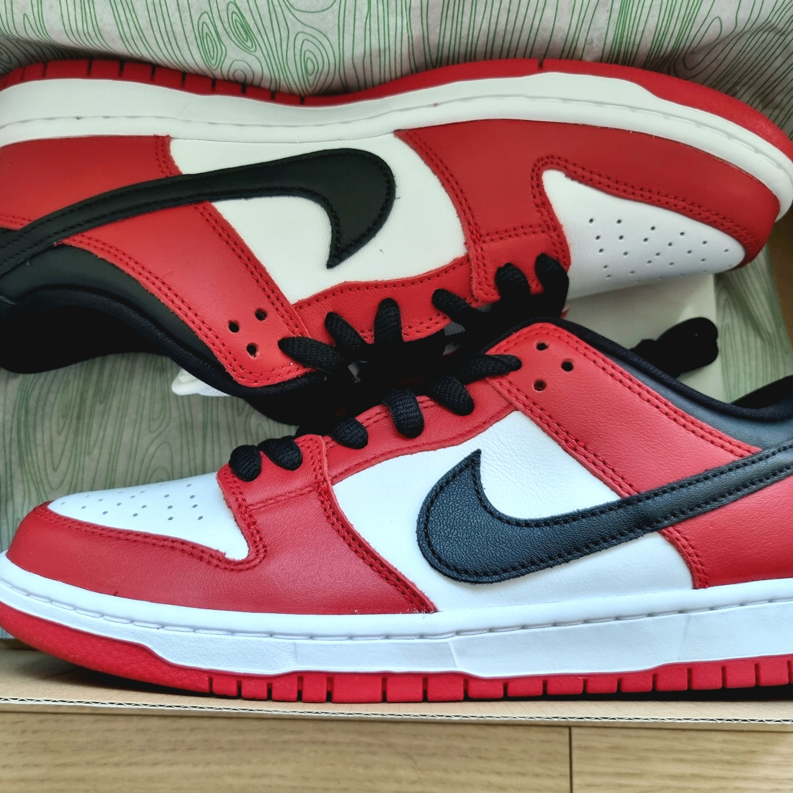 Nike SB Dunk Low Pro Chicago 착용 스타일 - 2
