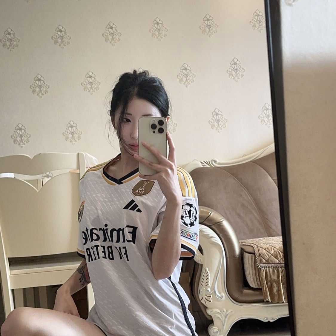 Adidas Real Madrid 2023/24 Home Authentic Jersey White - KR Sizing (Non Marking Ver.) 착용 스타일