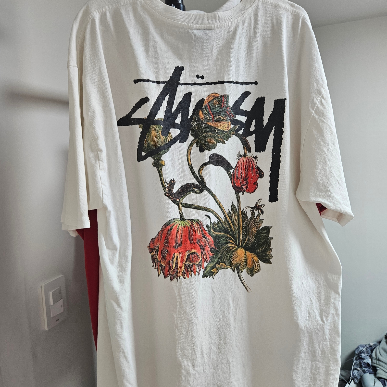 Stussy Withered Flower T-Shirt White 착용 스타일