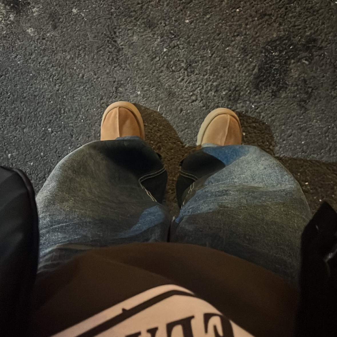 (W) UGG Tazz Slipper Chestnut 착용 스타일