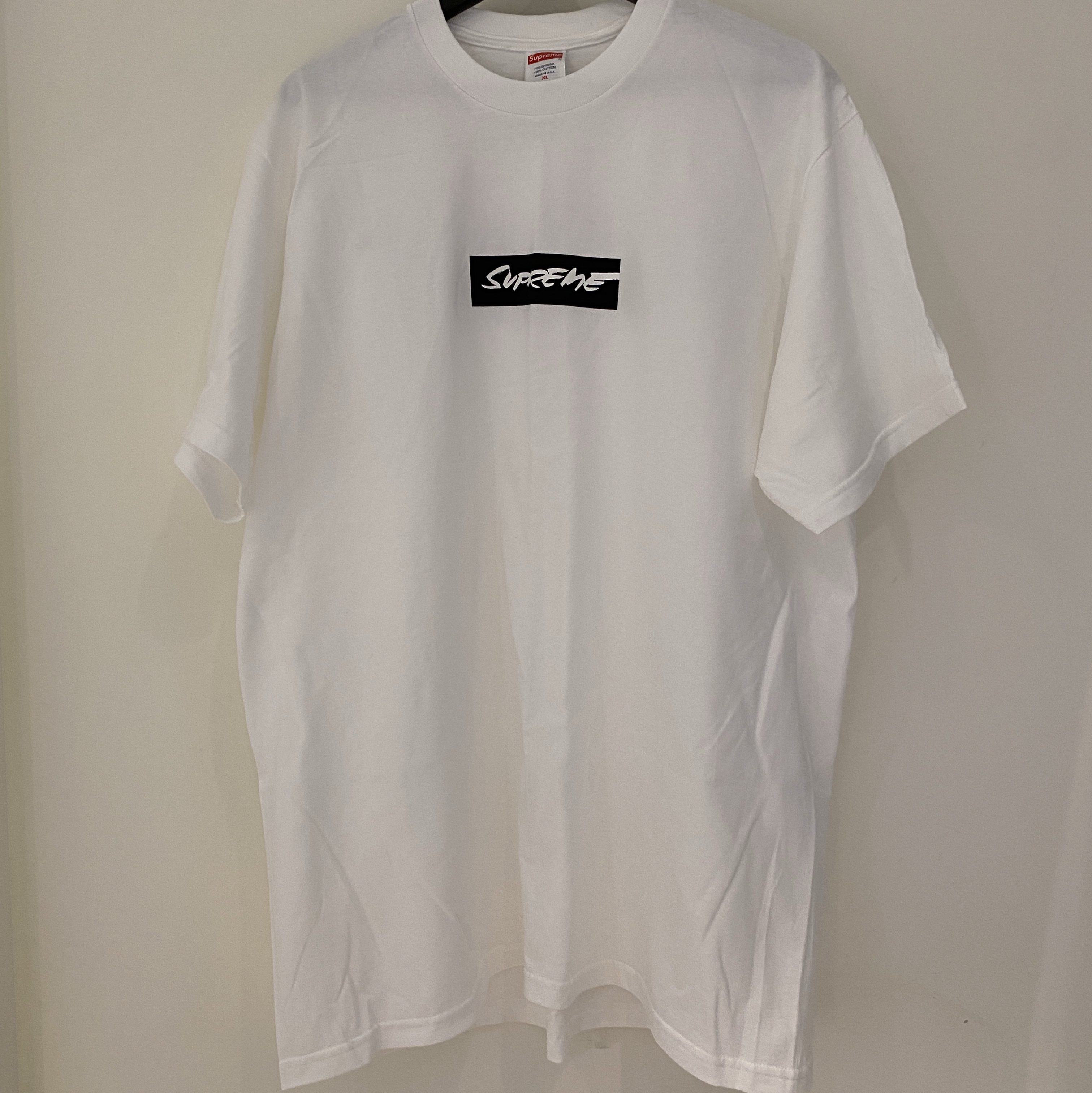 Supreme Futura Box Logo T-Shirt White - 24SS 착용 스타일