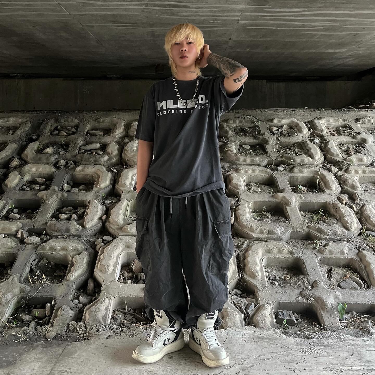 Converse x Drkshdw Turbowpn Pelican 착용 스타일 - 2