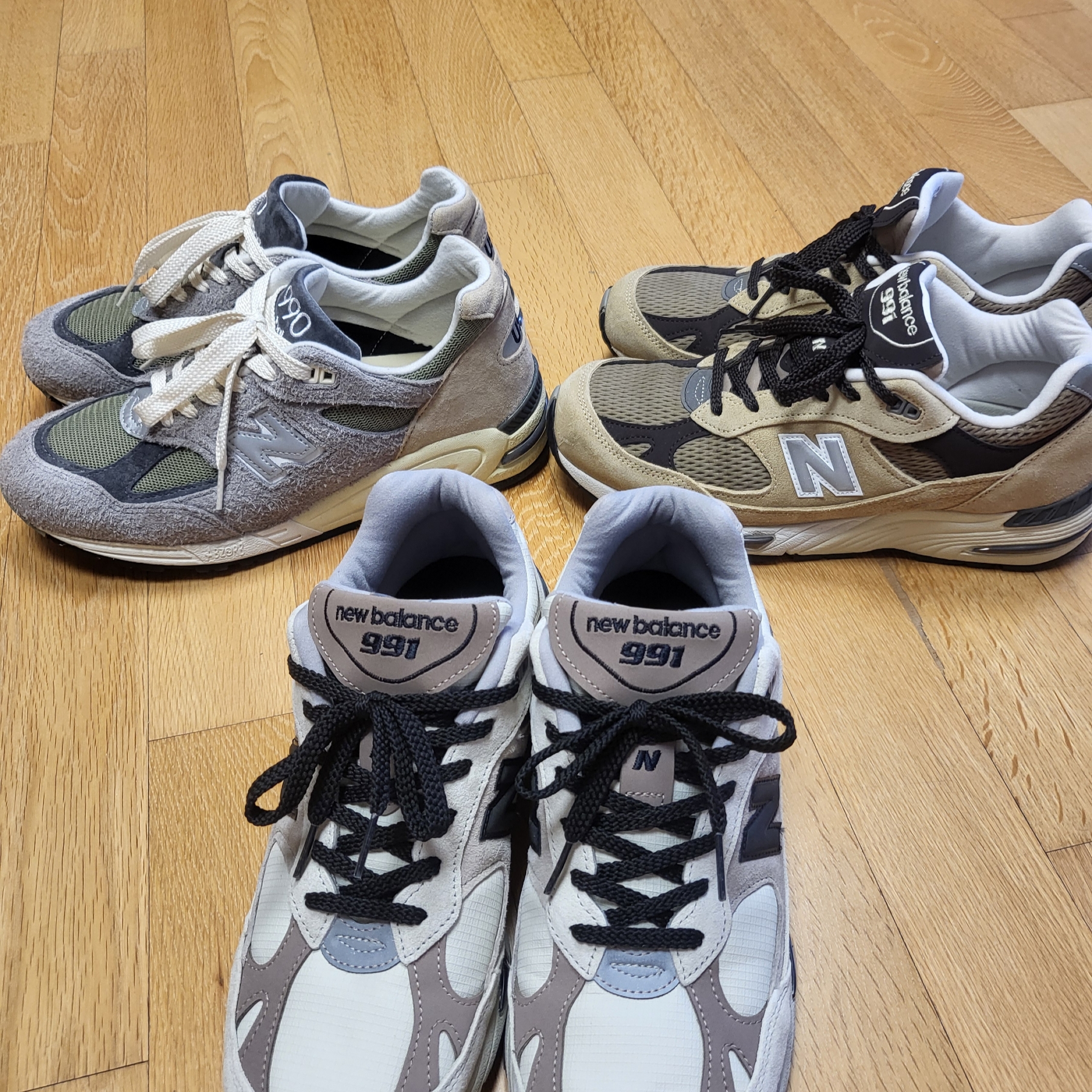 New Balance 990v2 Made in USA Marblehead Incense, New Balance 991 Made in UK Finale Pale Khaki Silver Mink 착용 스타일 - 1