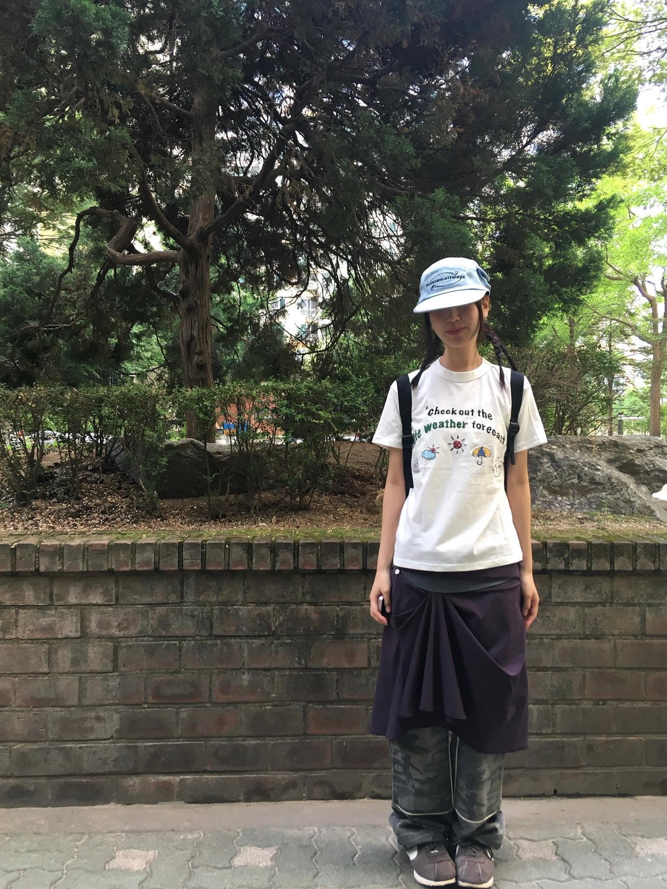 Problemallways Life Weather Forecast T-Shirt White 착용 스타일