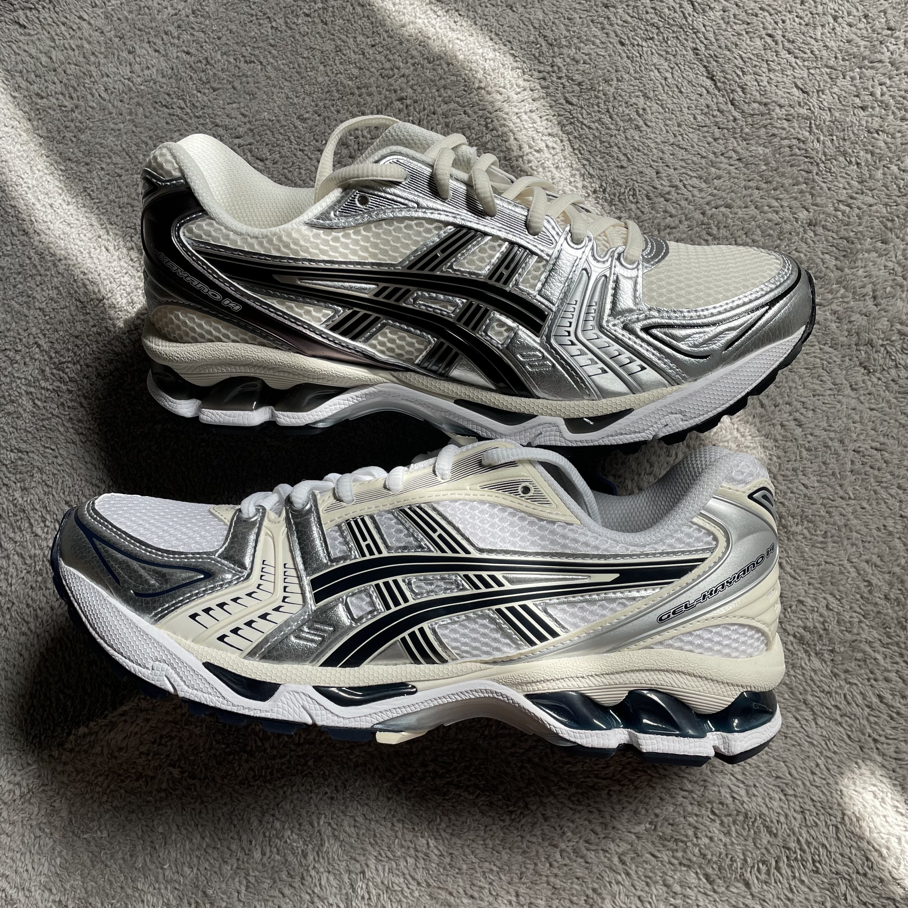 (W) Asics Gel-Kayano 14 White Midnight, Asics Gel-Kayano 14 Cream Black 착용 스타일