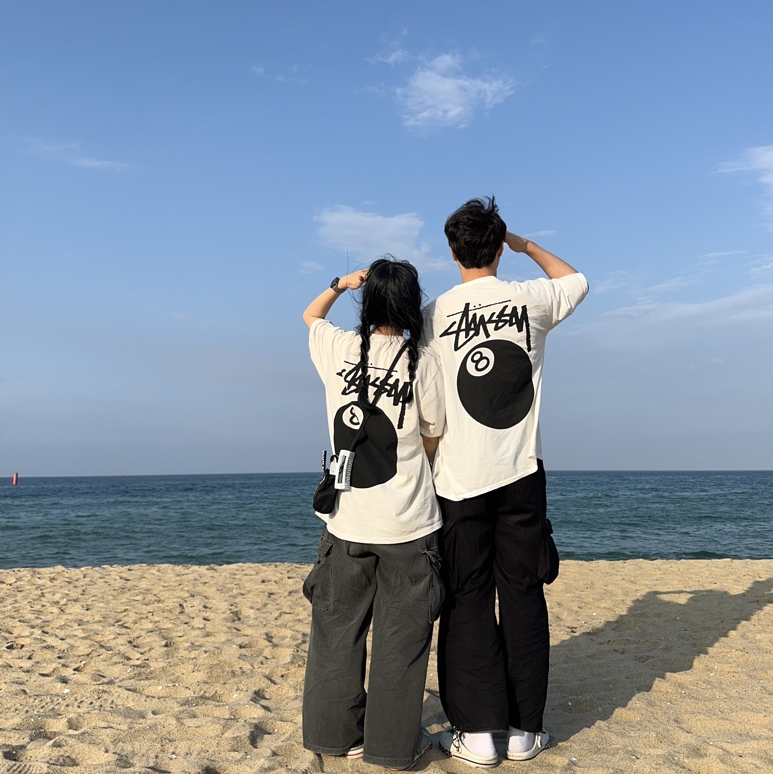 Stussy 8 Ball Pigment Dyed T-Shirt Natural 착용 스타일 - 1
