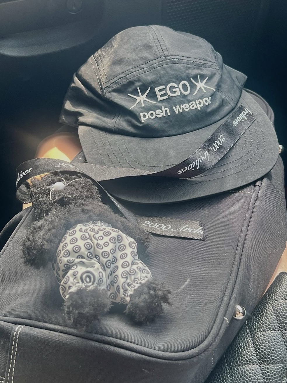 Yunse Women Hatch Ego Camp Cap Black 착용 스타일 - 2