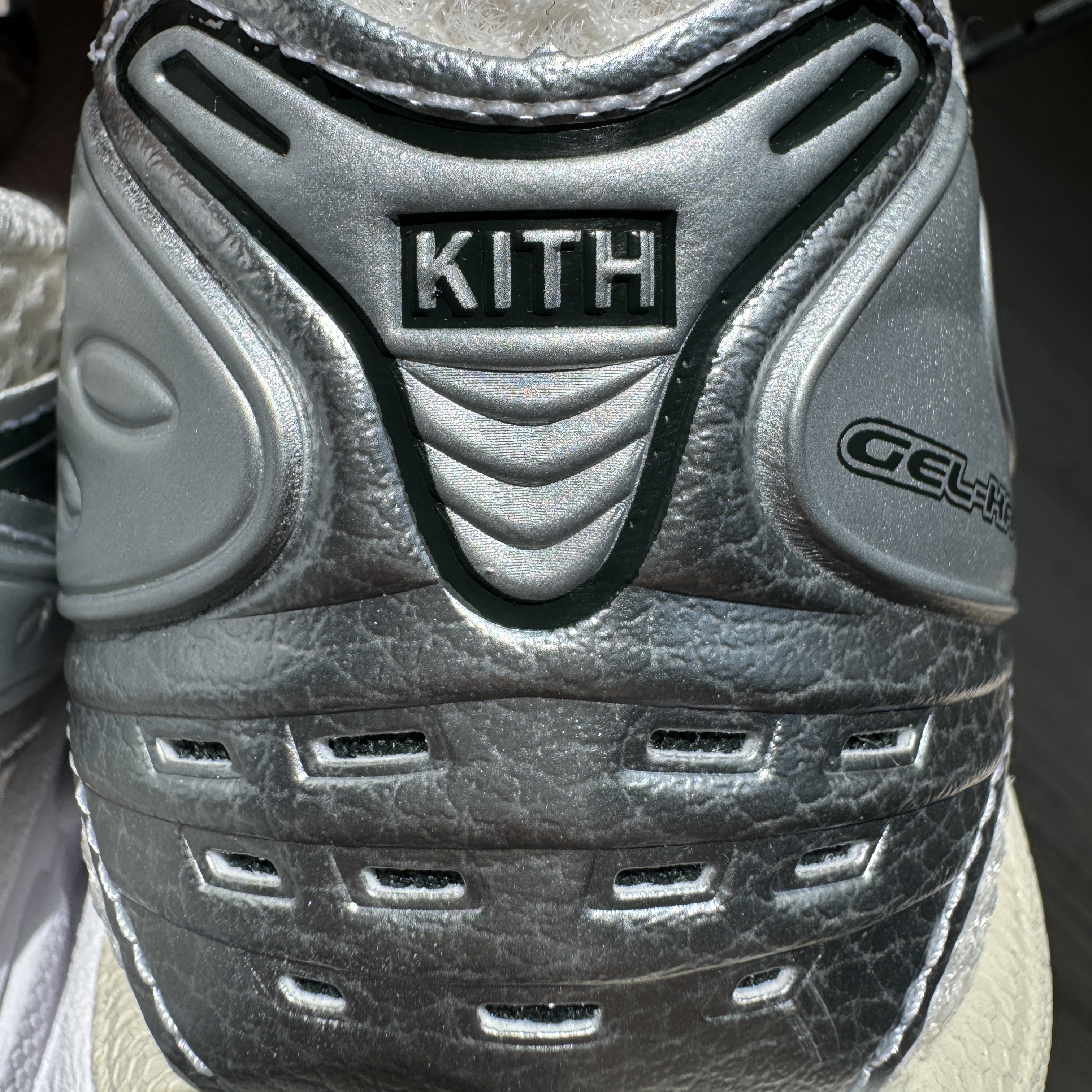 Asics x Kith Gel-Kayano 14 Cream Scarab 착용 스타일