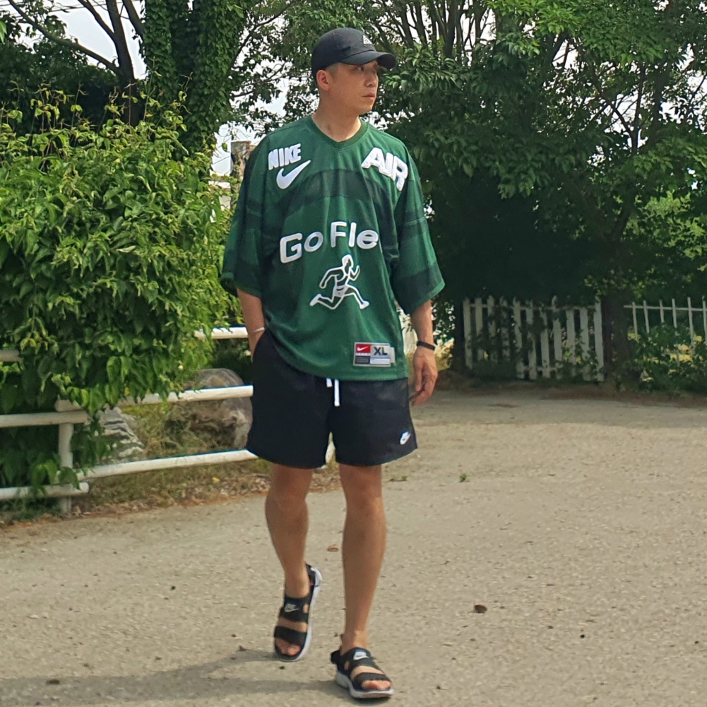 (W) Nike Owaysis Sandal Black White, Nike ACG Trail Cap Black 착용 스타일