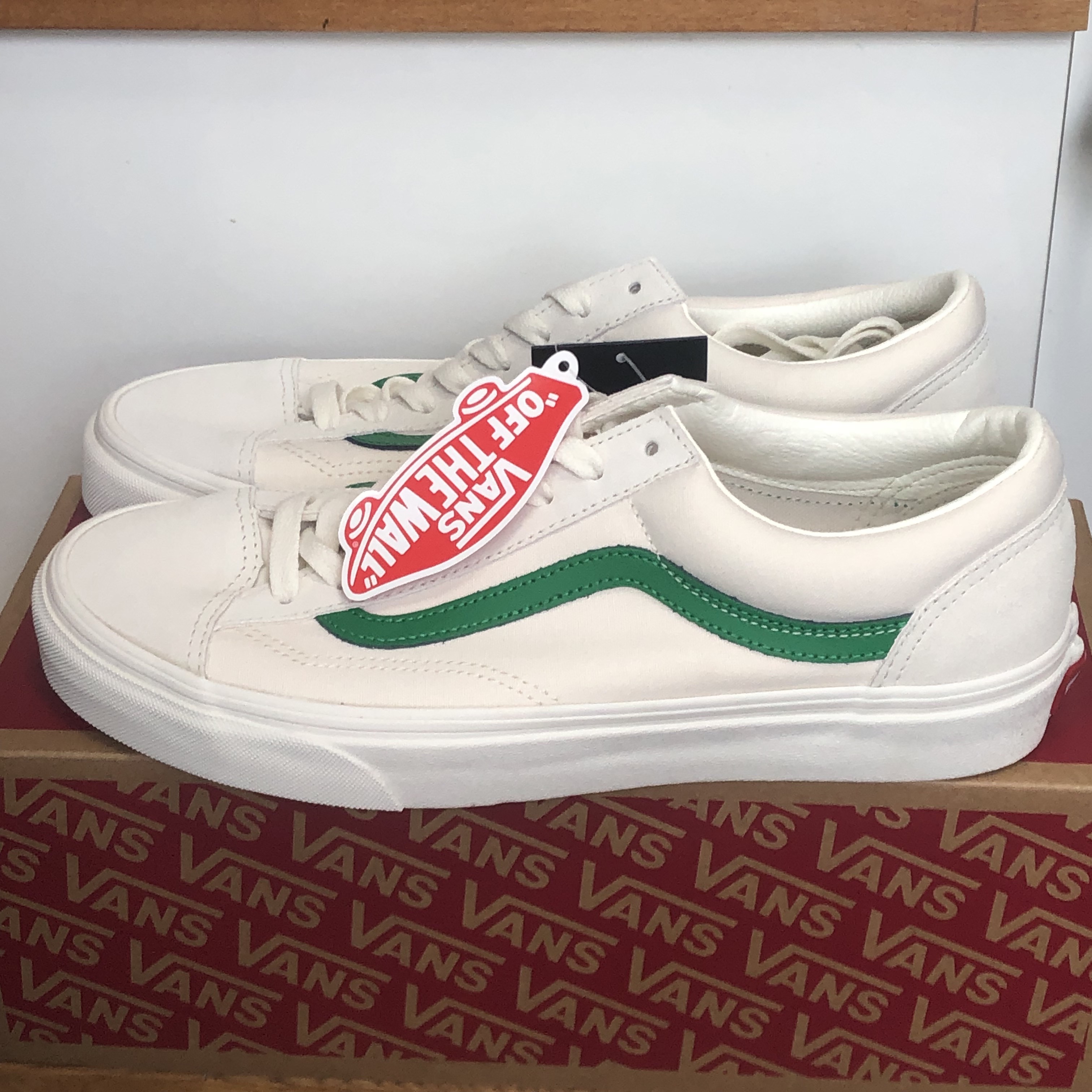 Vans Style 36 Marshmallow Jolly Green 착용 스타일