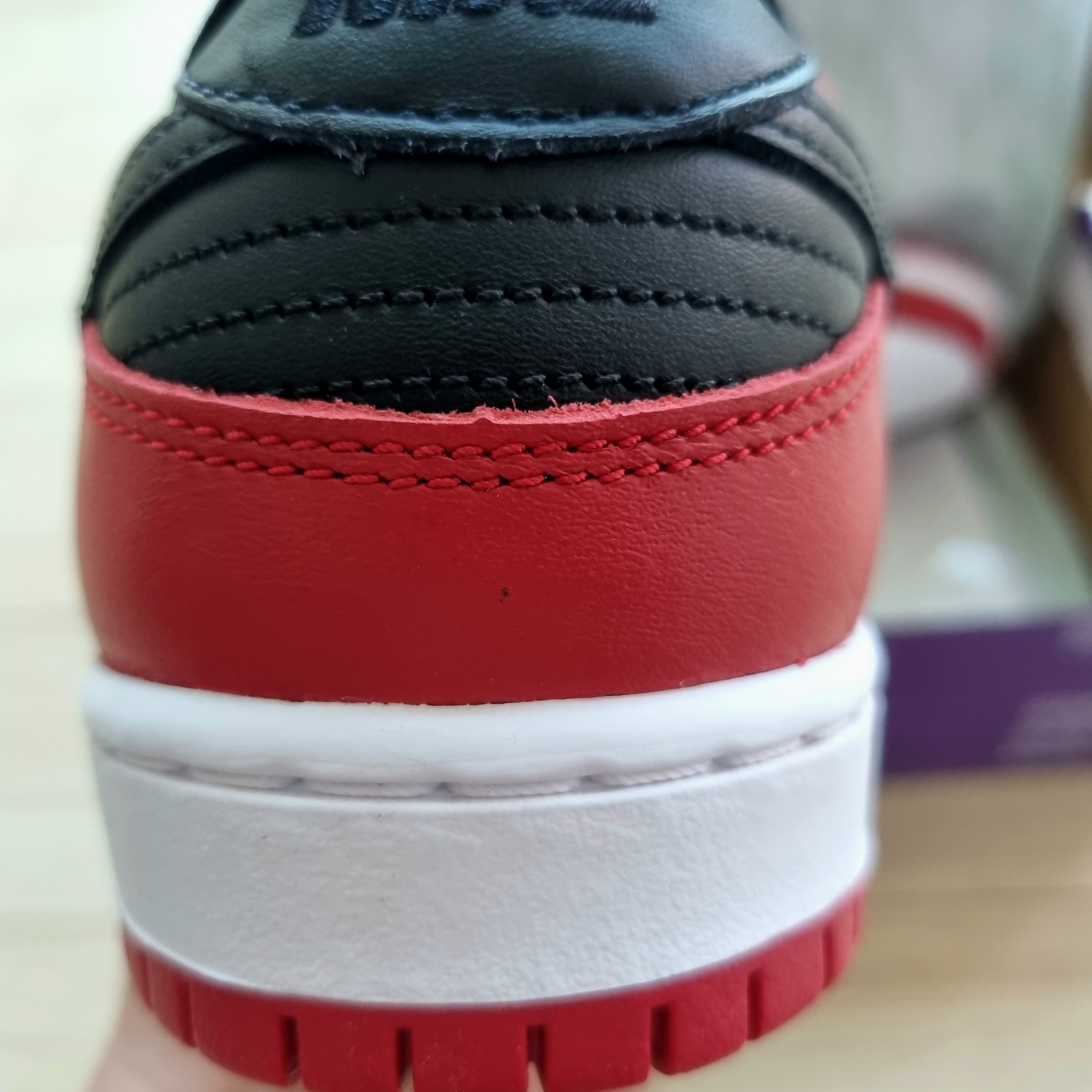 Nike SB Dunk Low Pro Chicago 착용 스타일 - 5