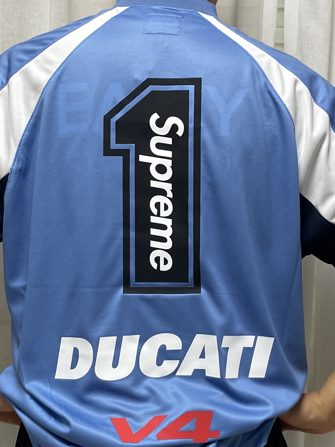 Supreme x Ducati Soccer Jersey Blue - 24SS 착용 스타일