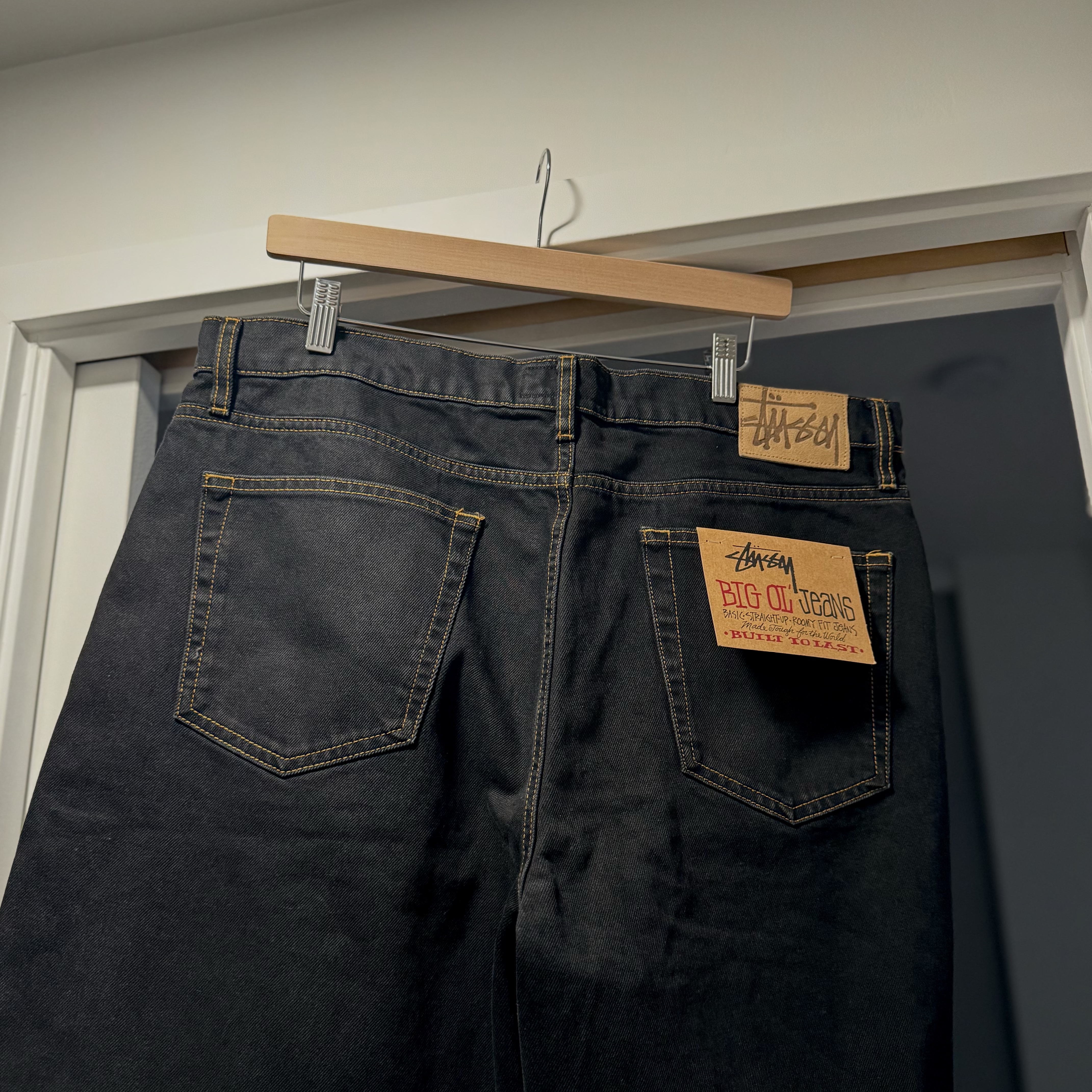Stussy Denim Big OL' Shorts Washed Black 착용 스타일