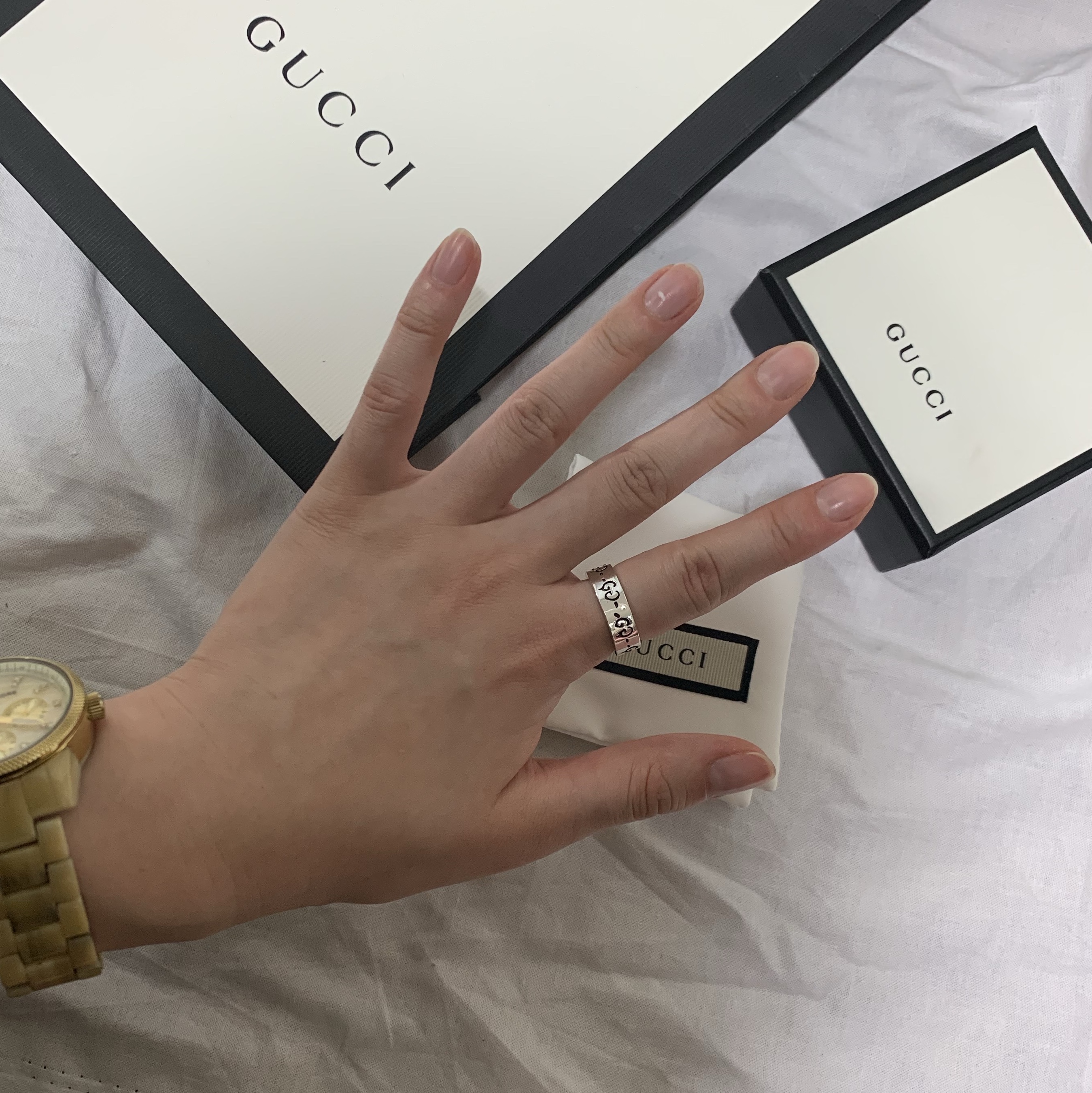 Gucci Ghost Ring Silver 6mm 착용 스타일