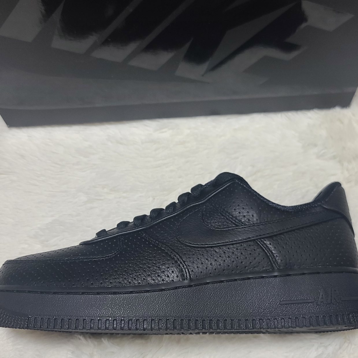 Nike Air Force 1 SP Black 착용 스타일 - 2