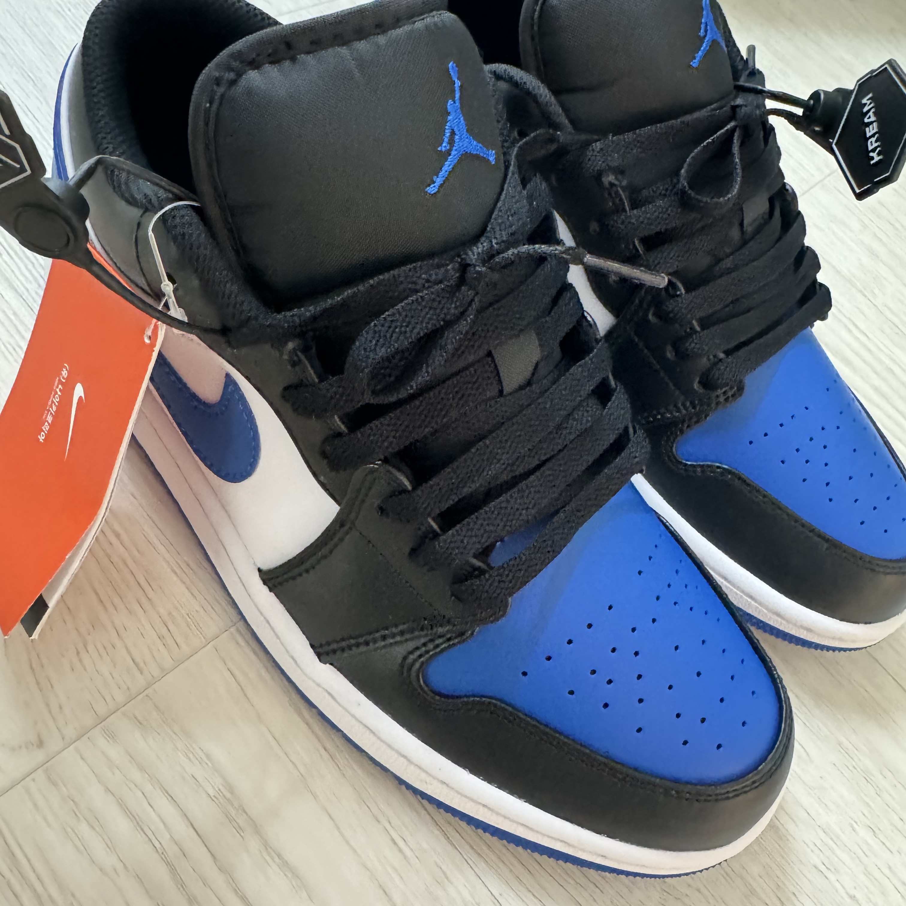 Jordan 1 Low Alternate Royal Toe 착용 스타일