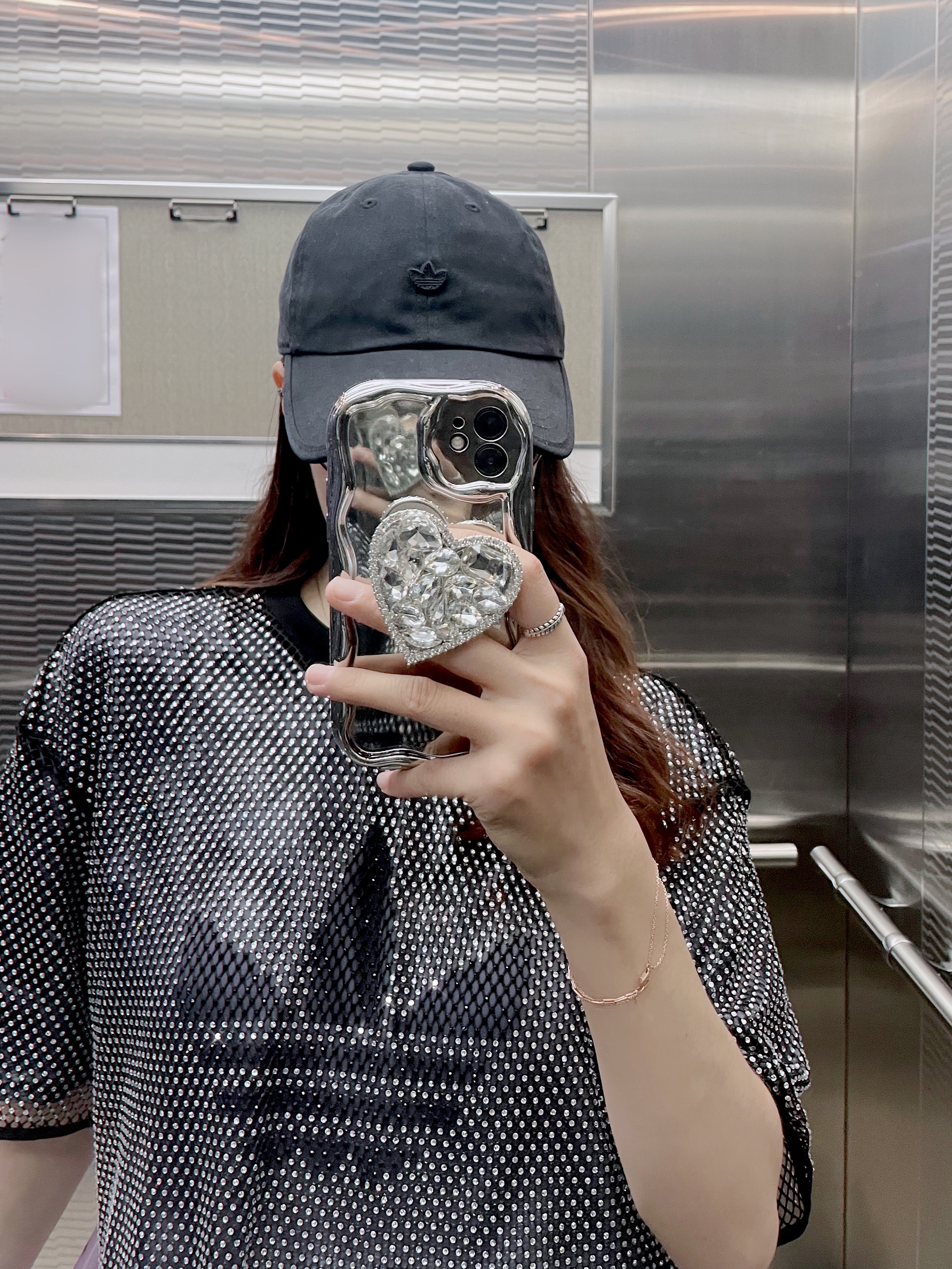 Adidas Premium Essentials Dad Cap Black, (W) Adidas Adilenium Rhinestone T-Shirt Black - KR Sizing 착용 스타일 - 1