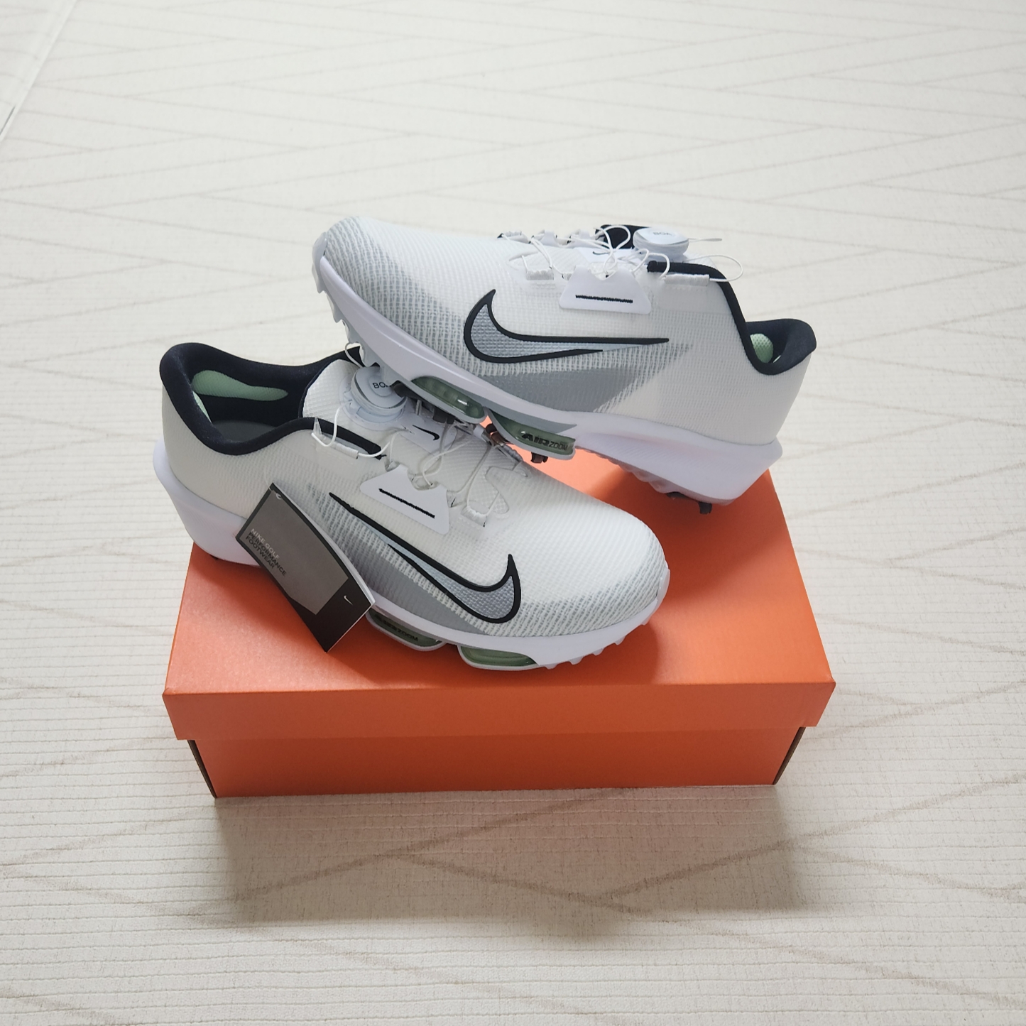 Nike Air Zoom Infinity Tour NEXT% Boa Wide White Grey Fog 착용 스타일 - 3