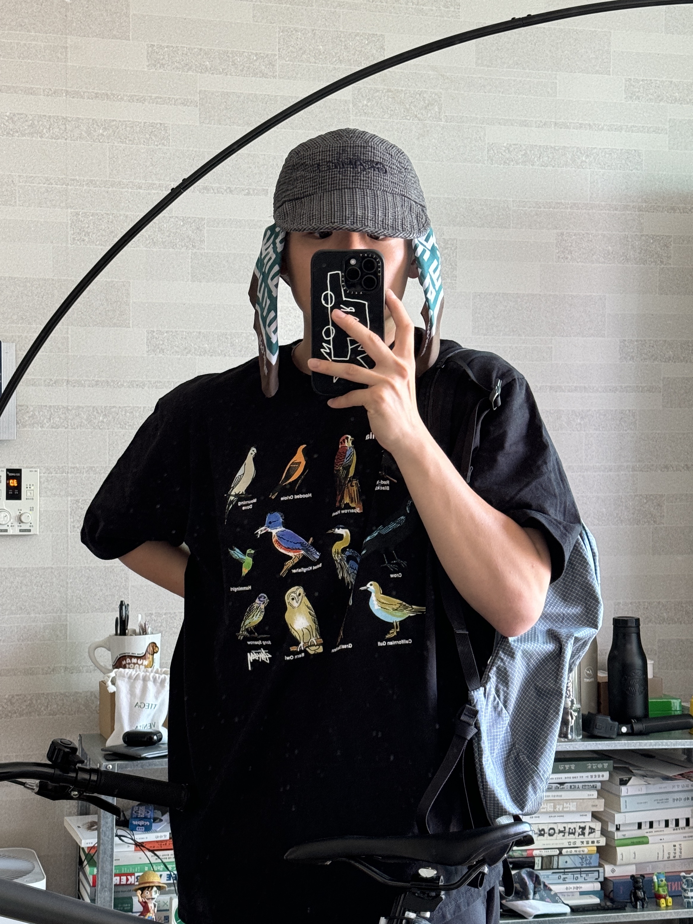 Arc'teryx Konseal 15 Backpack Neptune, Stussy California Birds T-Shirt Black 착용 스타일 - 2