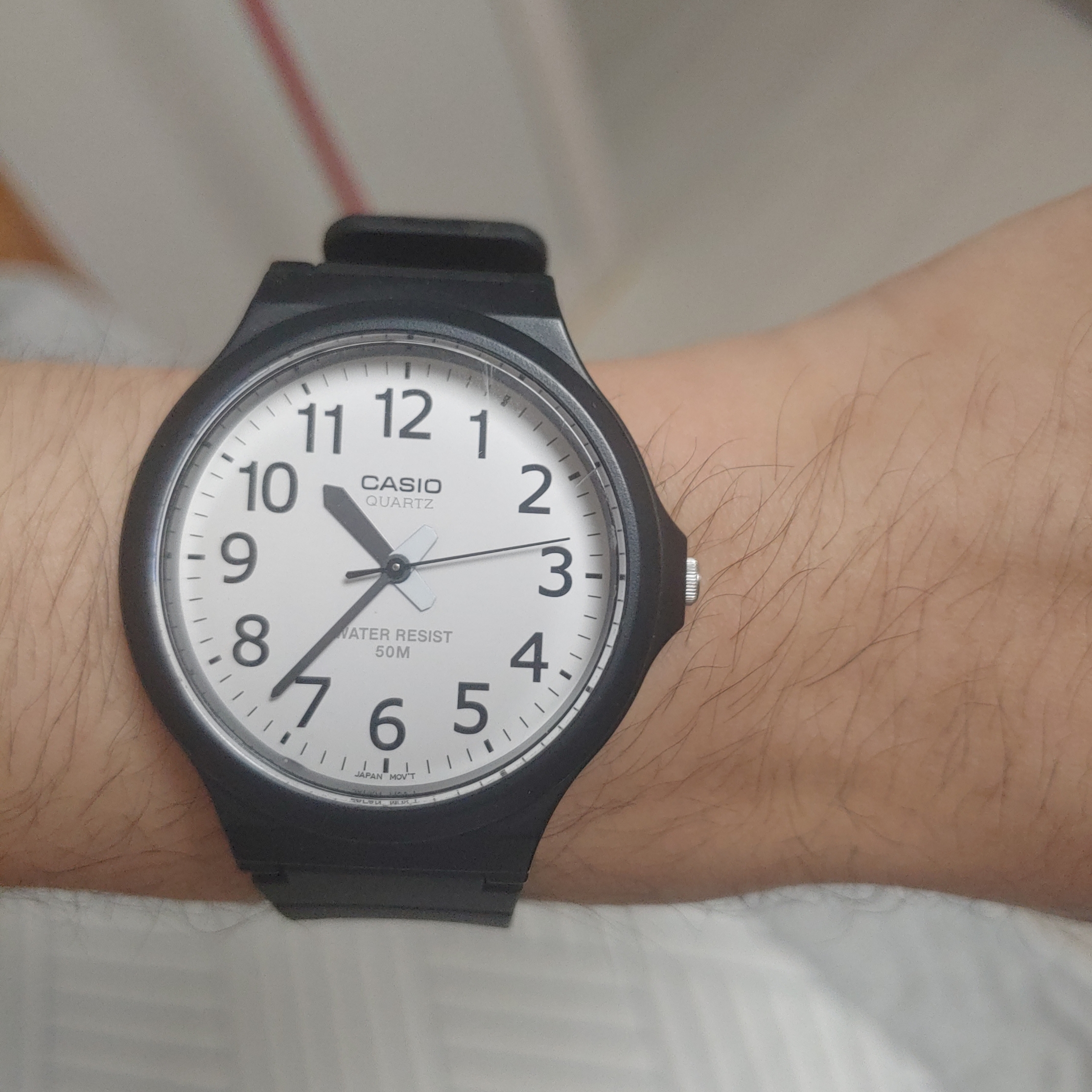 Casio MW-240-7BVDF 착용 스타일