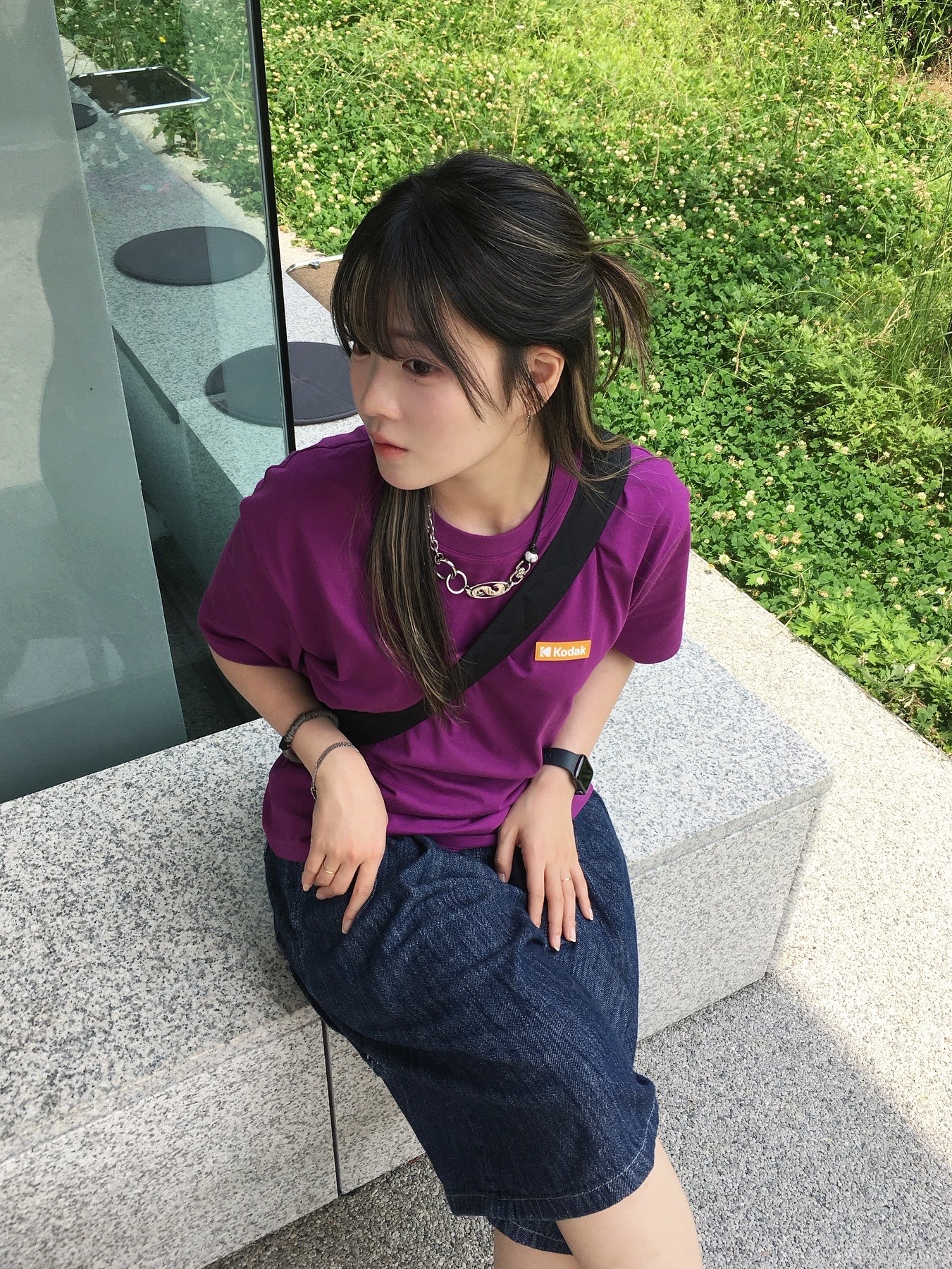 Sentiments No.391 Necklace Silver, COS Diamond Quilted Mini Crossbody Bag Black 착용 스타일 - 4