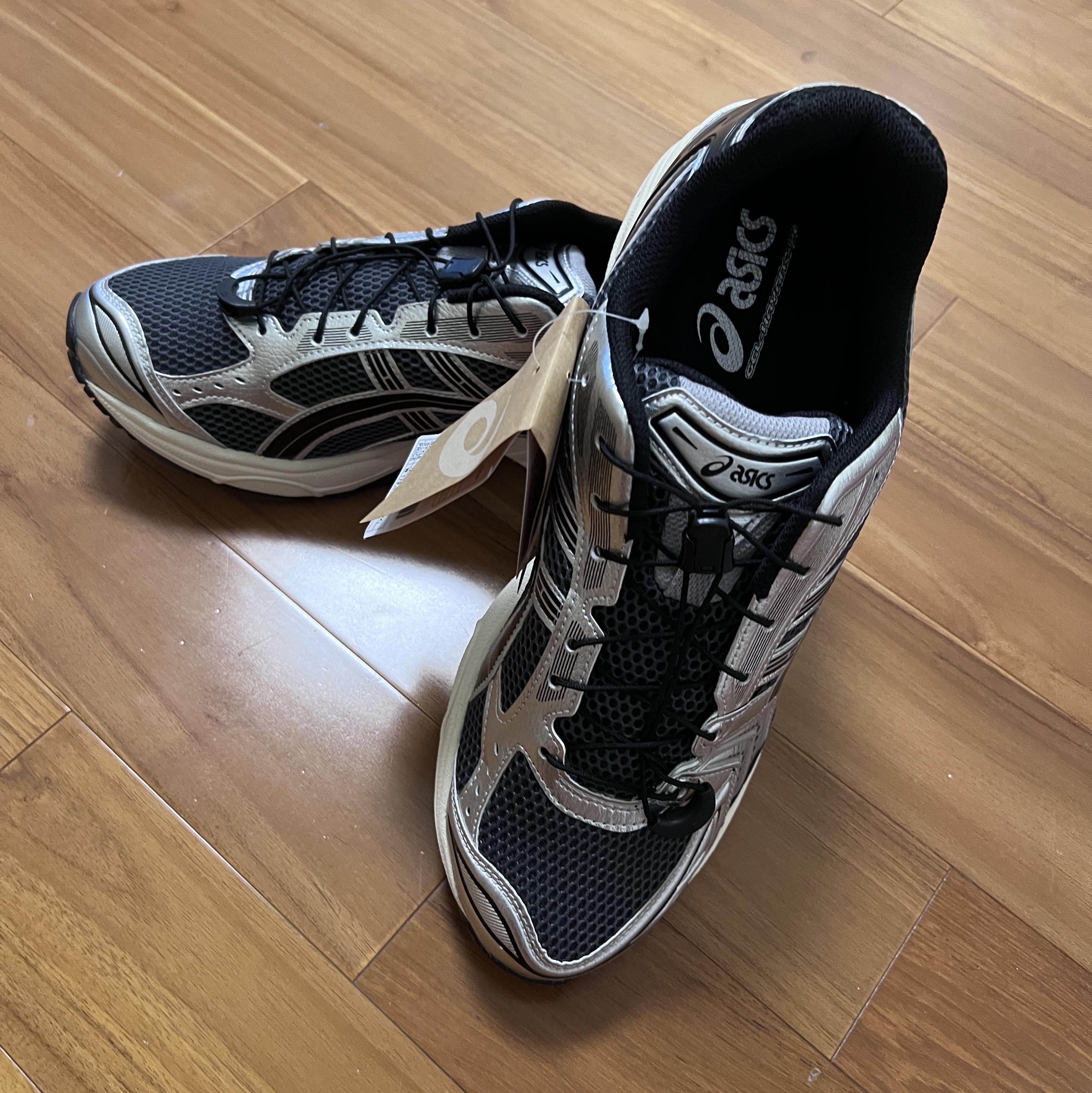 Asics Unlimited Gel-Kayano 14 Carrier Grey Black 착용 스타일