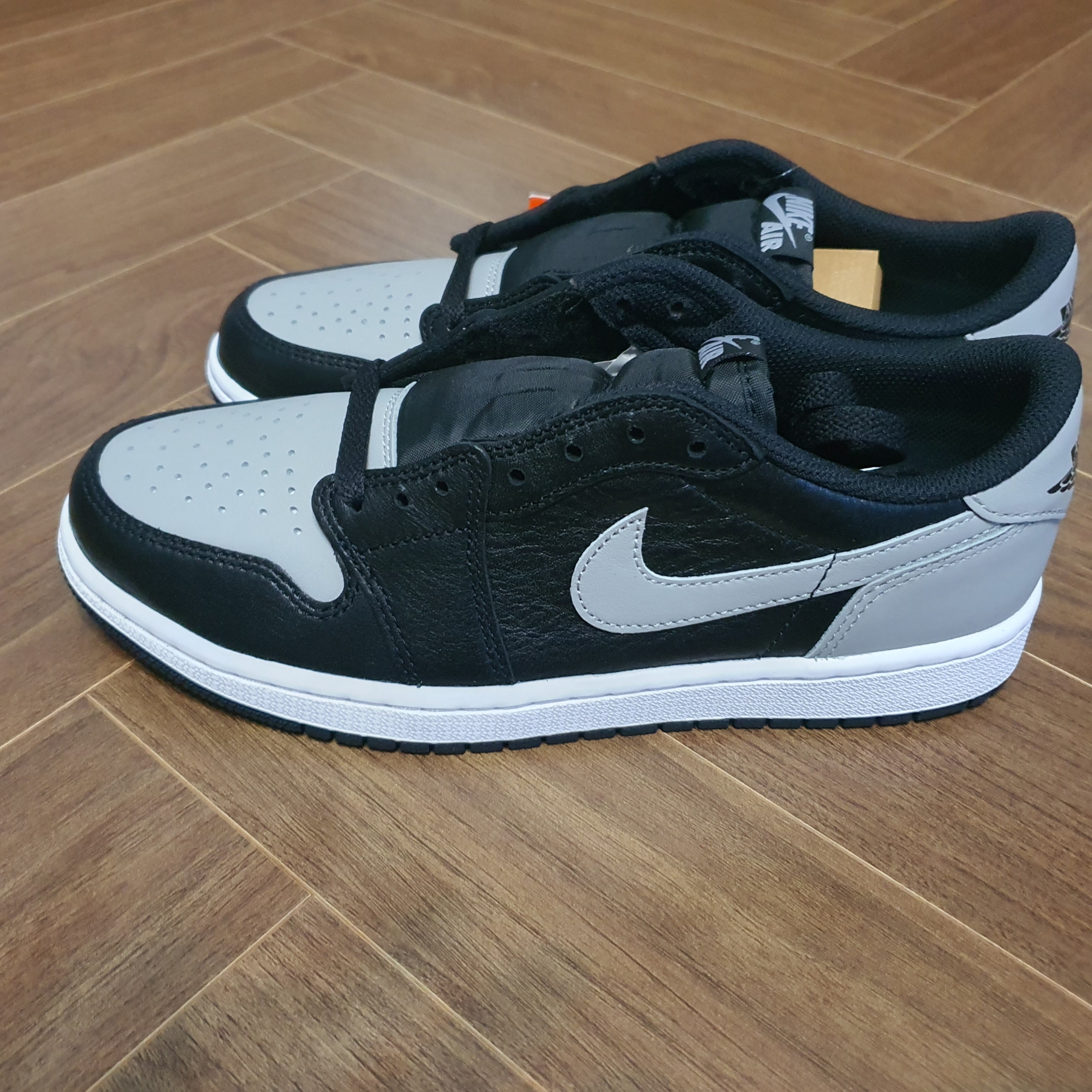Jordan 1 Retro Low OG Shadow 착용 스타일