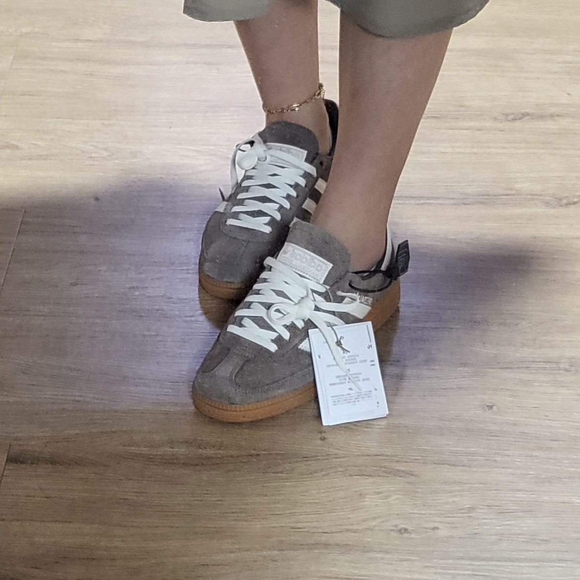 (W) Adidas Spezial Handball Earth Strata Off White 착용 스타일