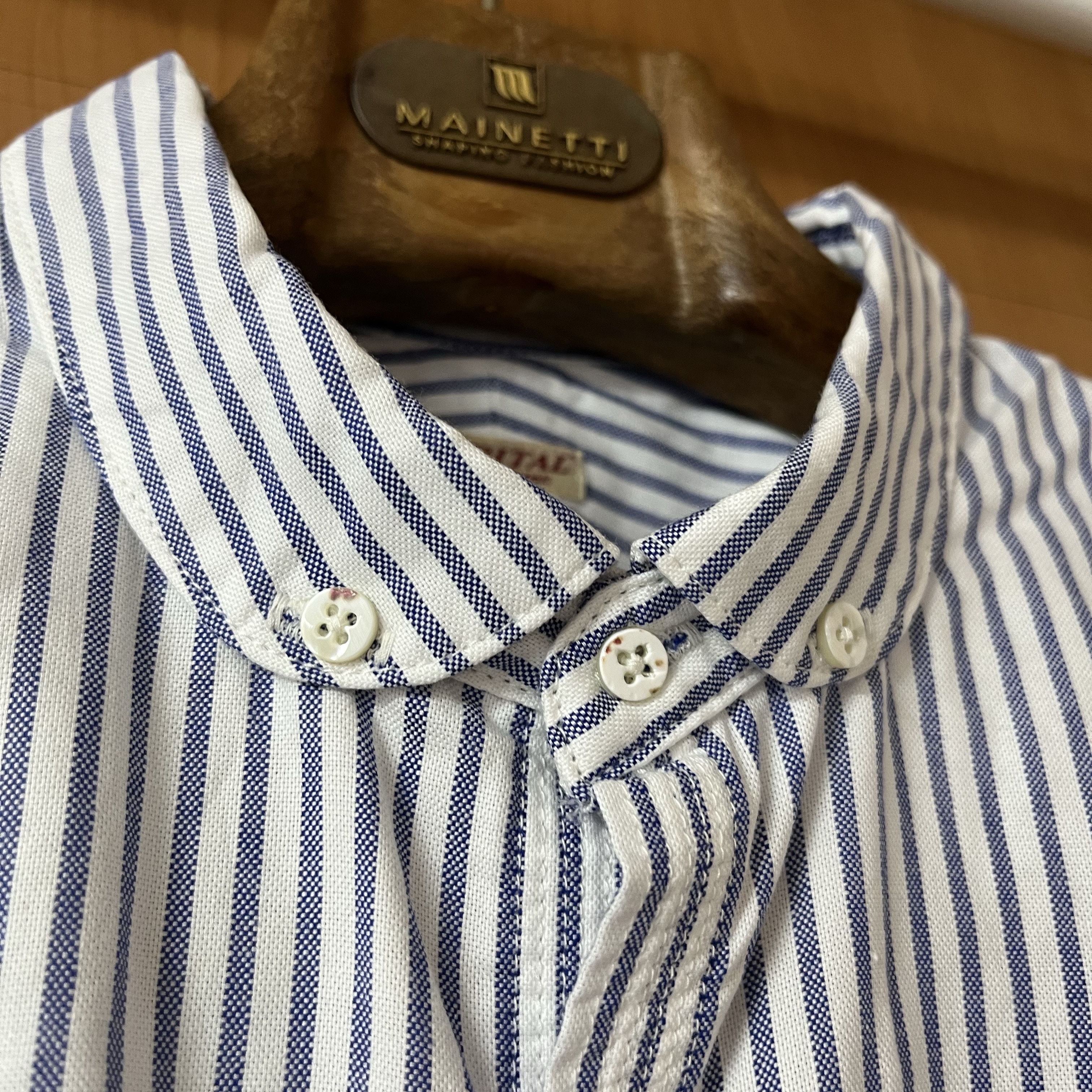 Kapital OX Stripe Button Down Giant Shirt Blue 착용 스타일 - 1